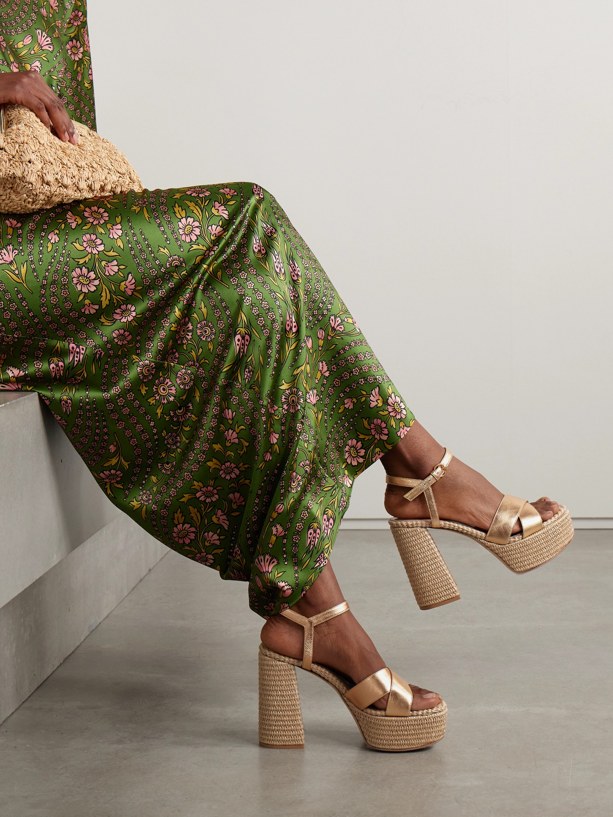 Gianvito Rossi Bebe Quarter Strap Platform Sandal In Gold