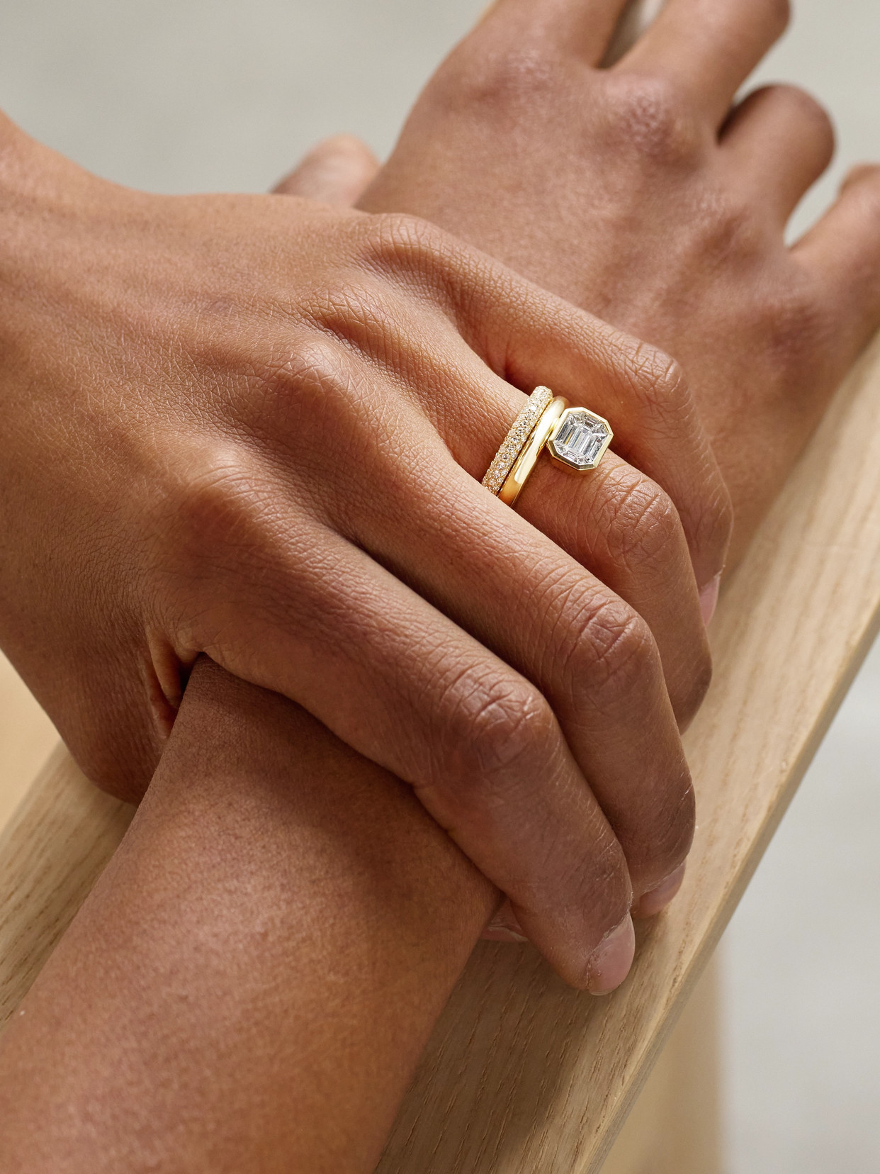 Shay Floating Bezel 18-karat Gold Diamond Ring In Gold