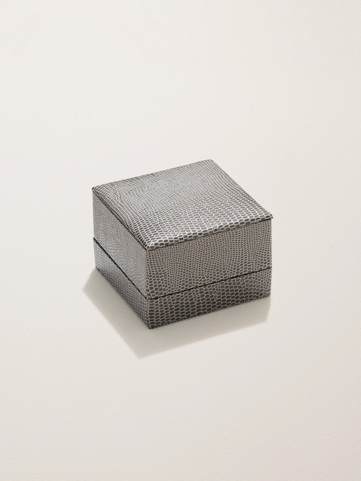 Shay Serpentine 18-karat Gold, Diamond And Garnet Earrings In Gold