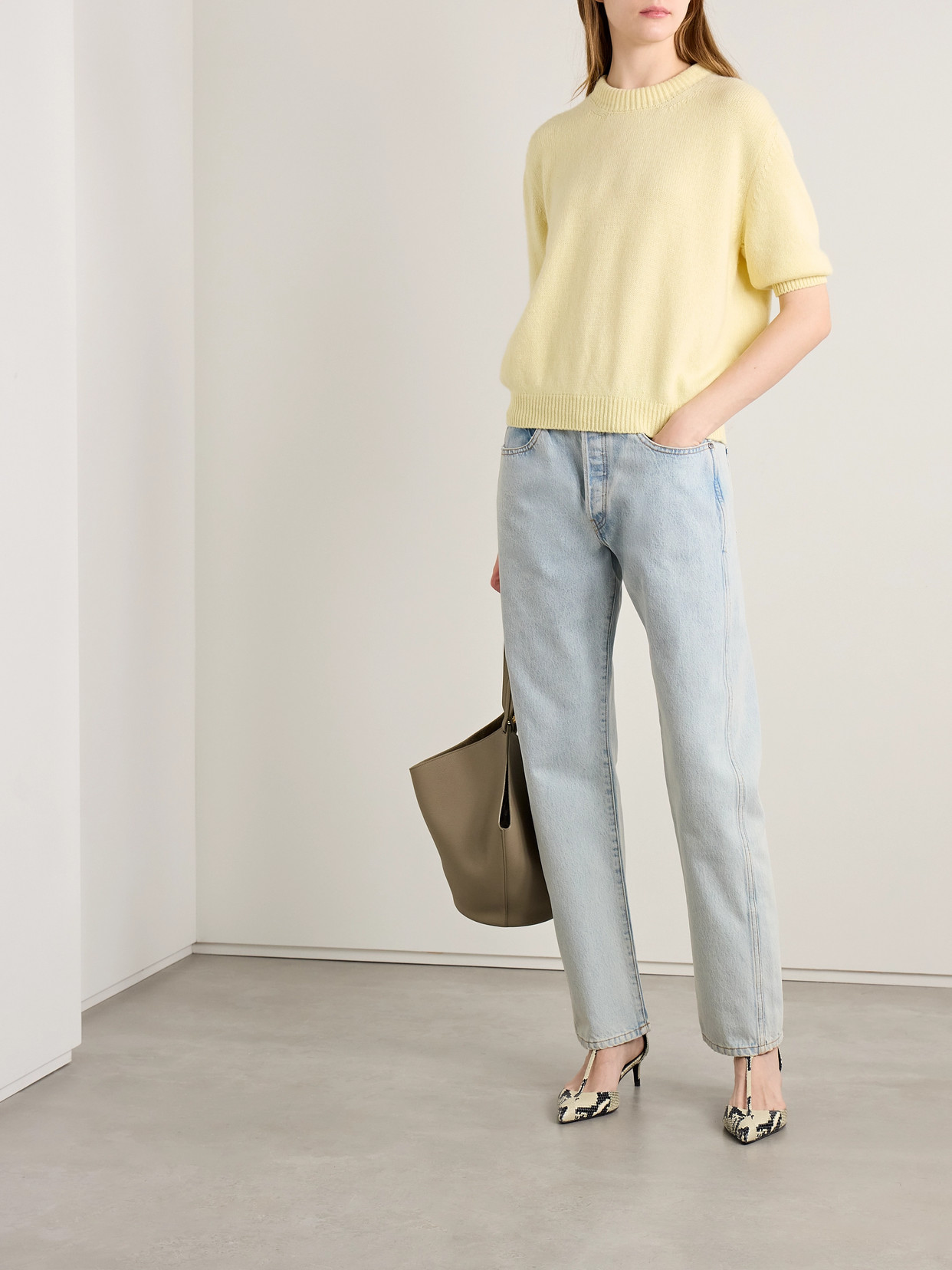 Khaite Callum Mid-rise Straight-leg Jeans In Blue