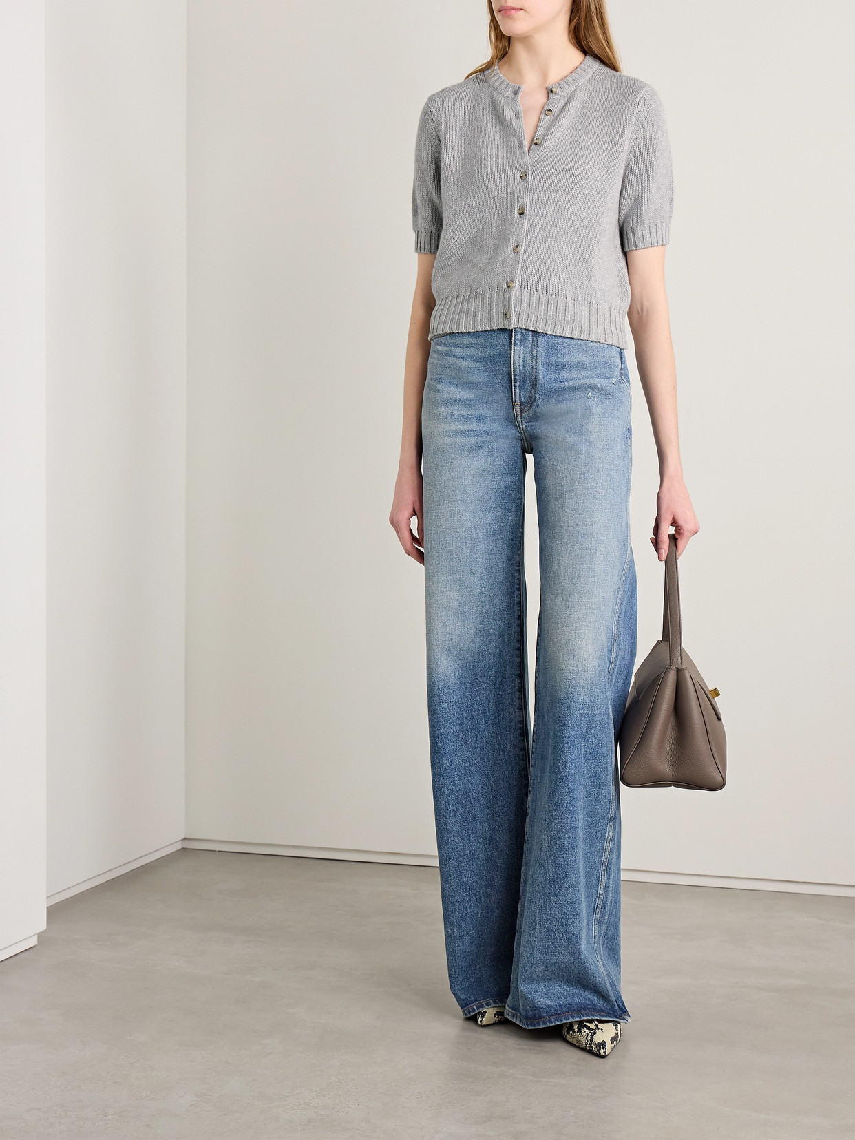 Khaite Short-sleeve Button-up Cardigan In Gray