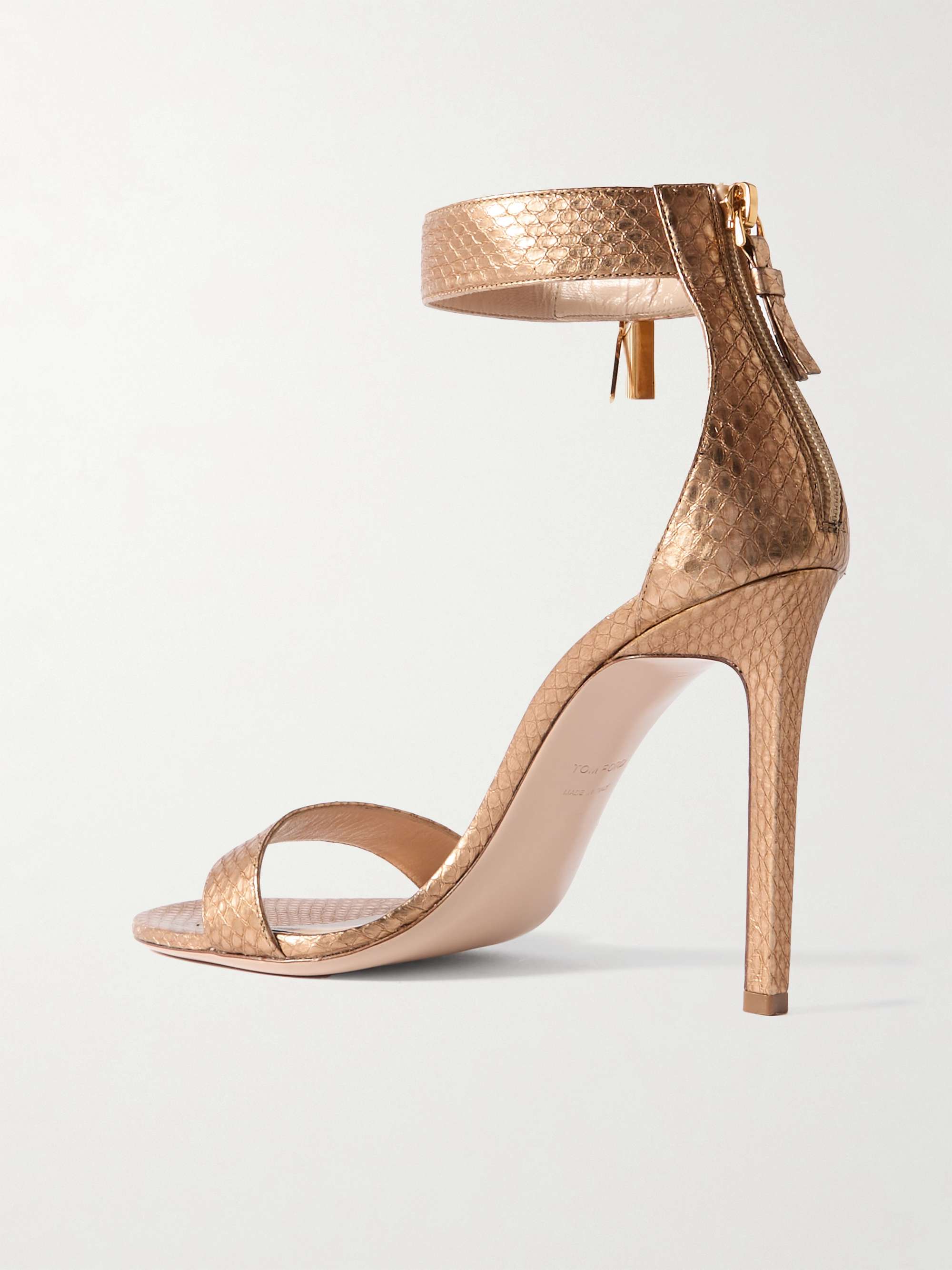 TOM FORD 