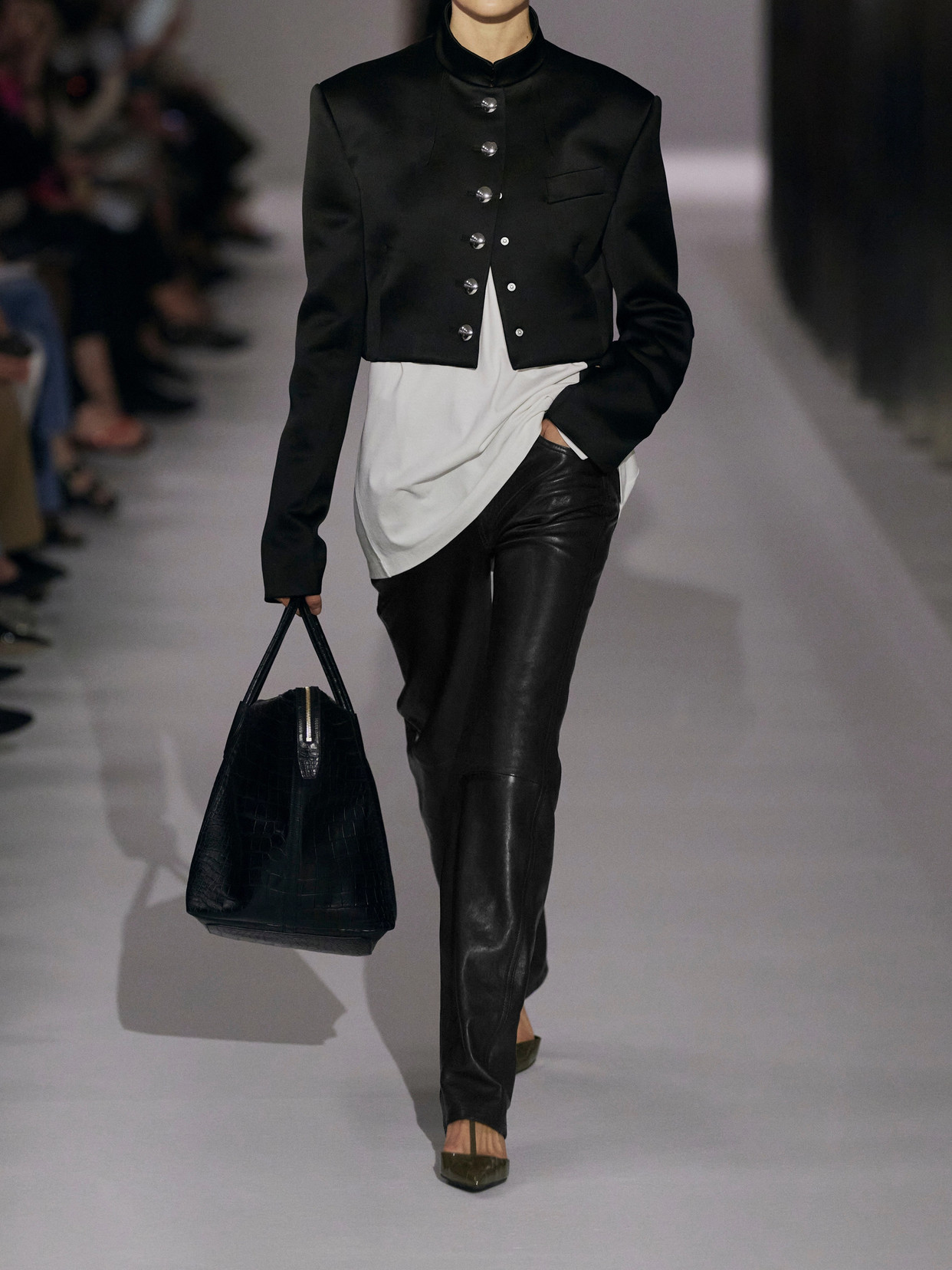 Khaite Callum Mid-rise Leather Straight-leg Pants In Black