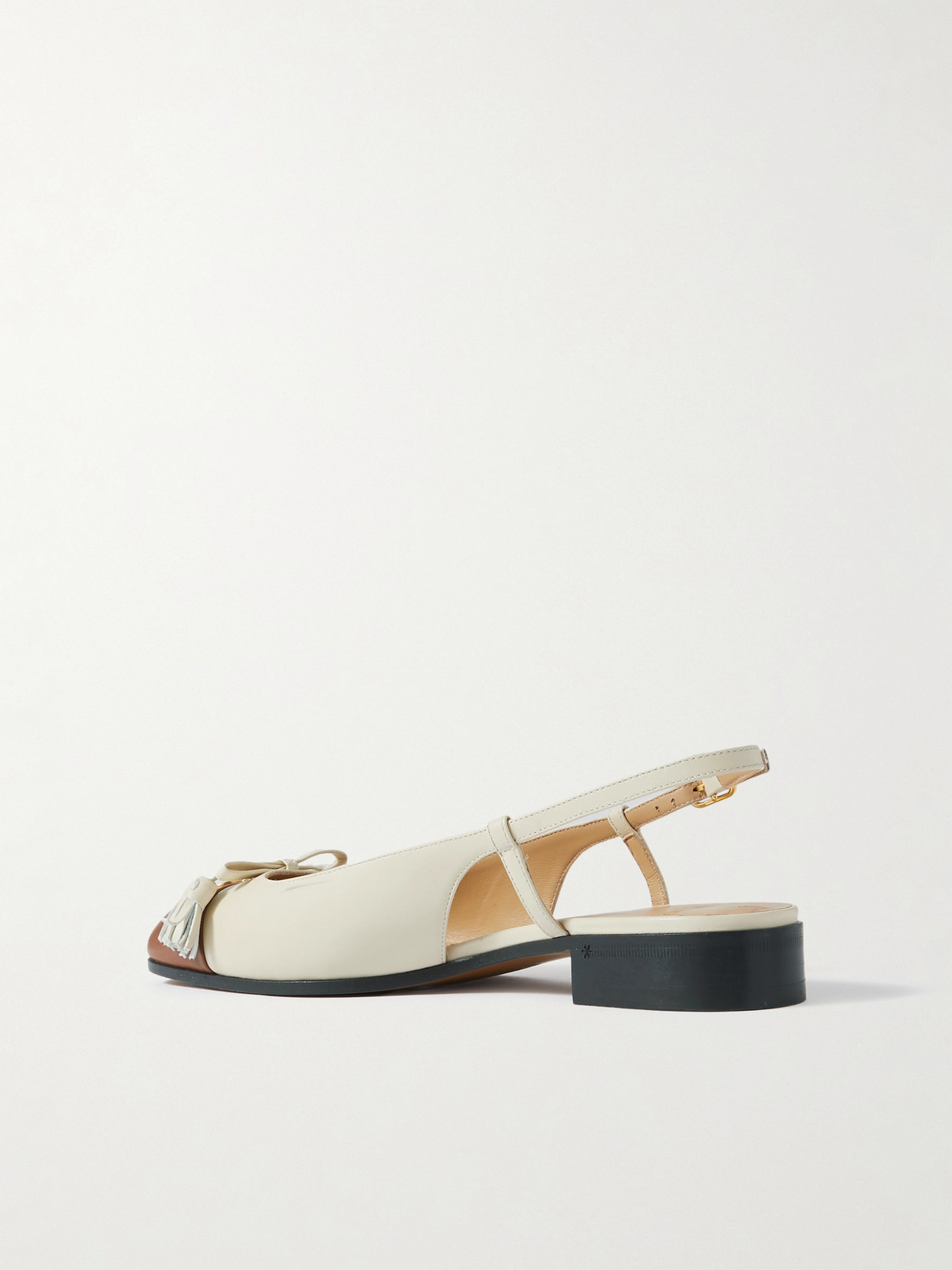 Valentino Garavani Women Valet Du Roi Slingback Ballets In Off-white