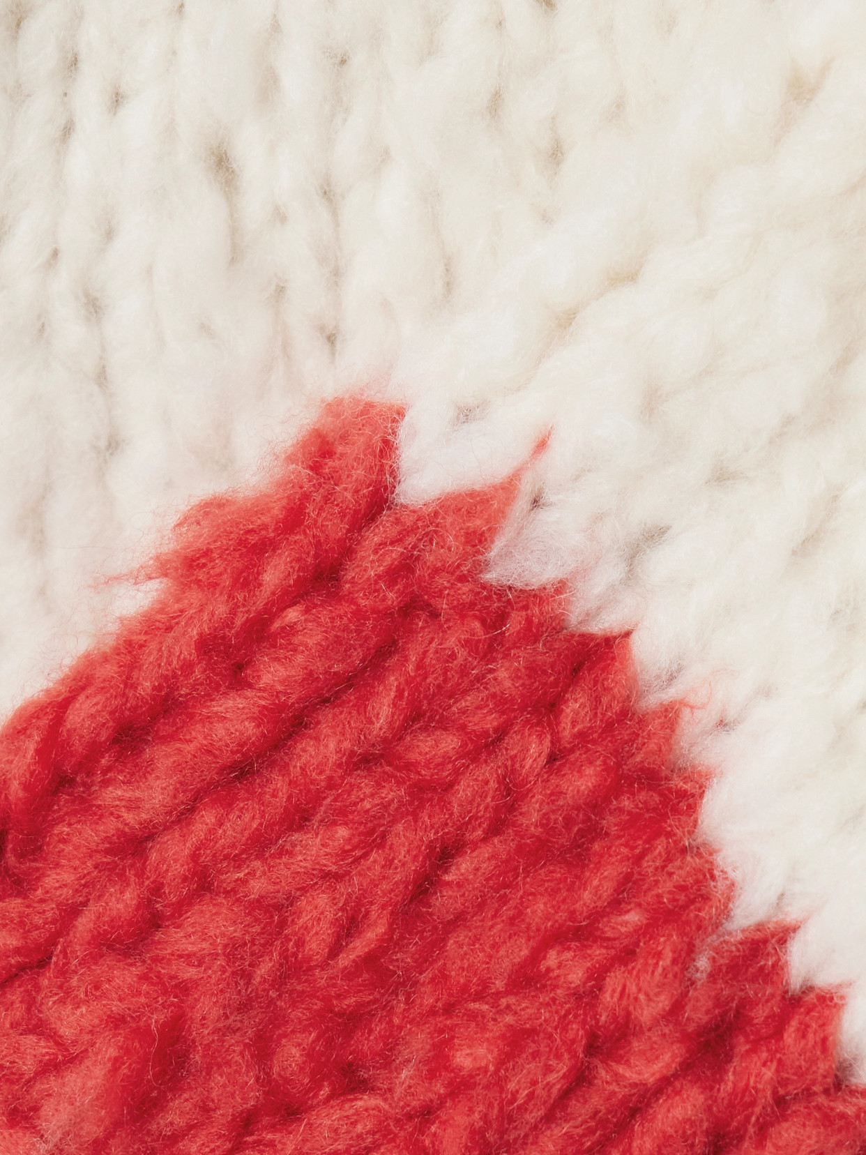 Suzie Kondi Jooshi Color-block Cashmere Sweater In Cream