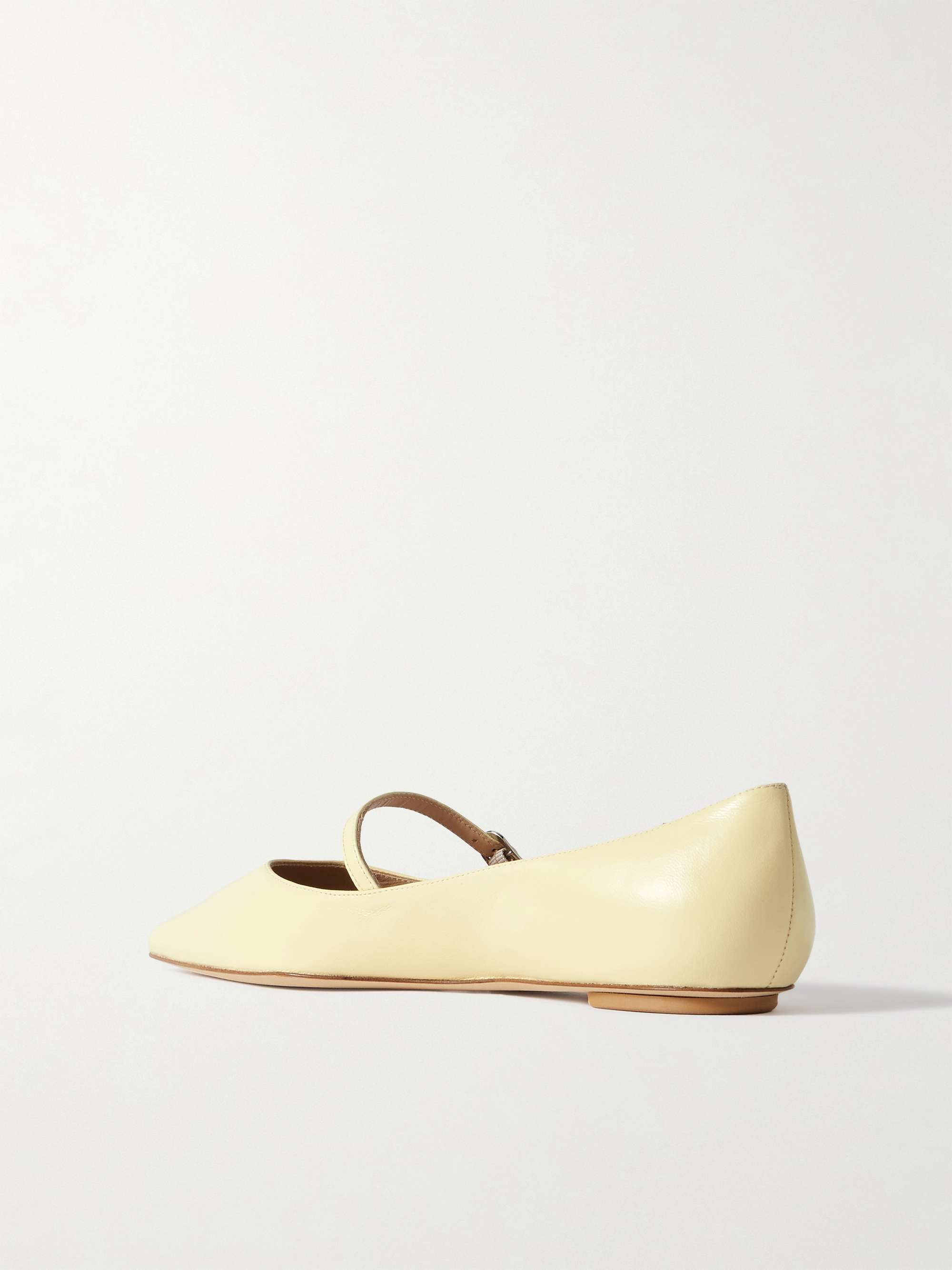 STUART WEITZMAN 