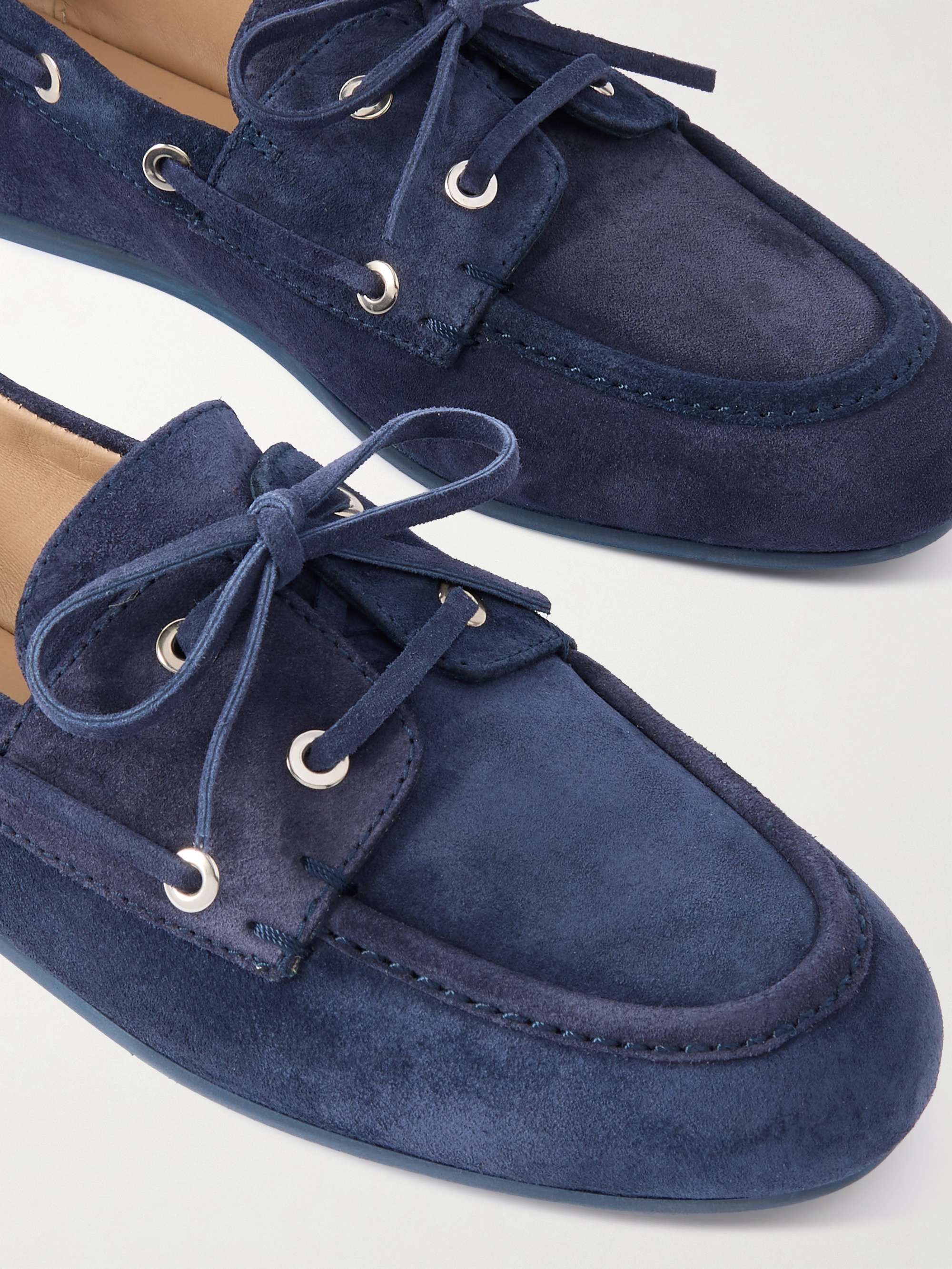 STUART WEITZMAN 