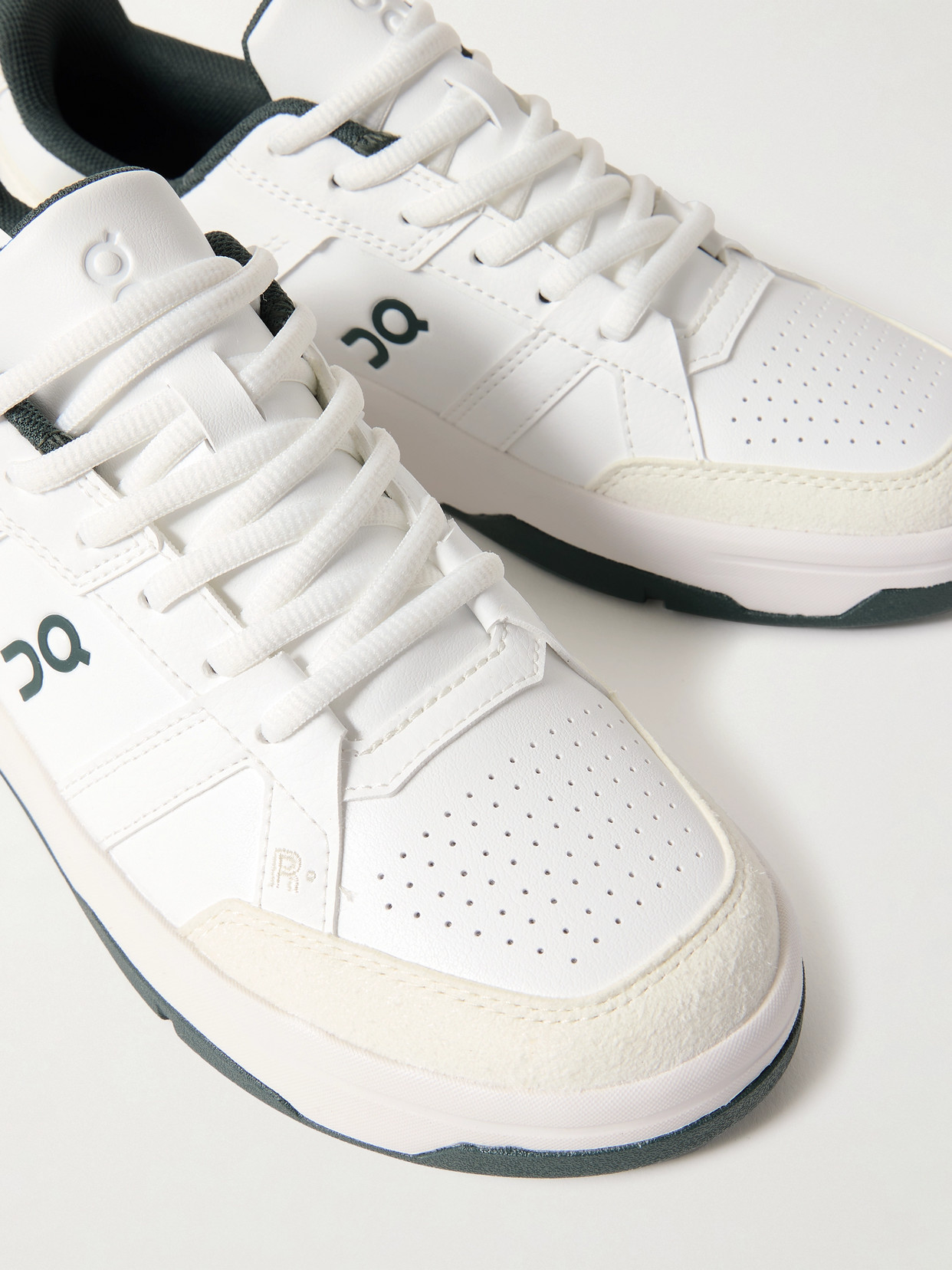 On + Roger Federer Clubhouse Sneakers In White