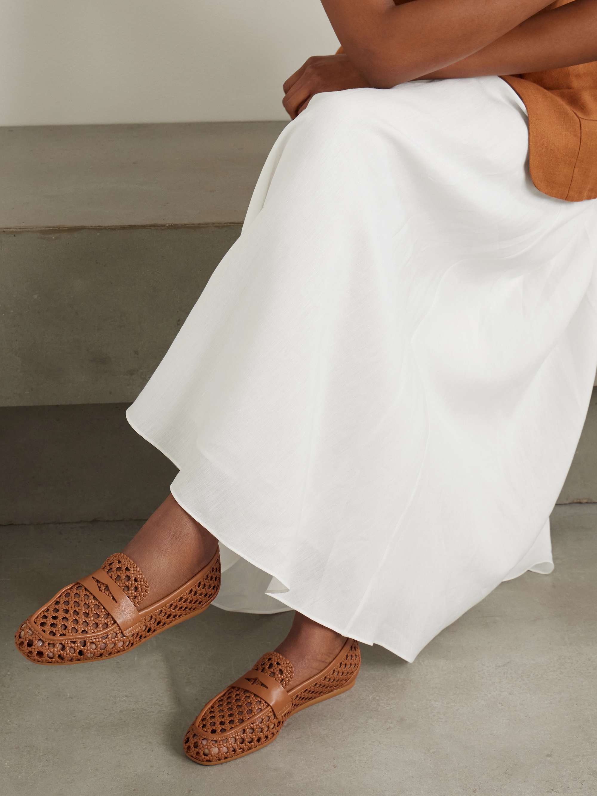 STUART WEITZMAN 