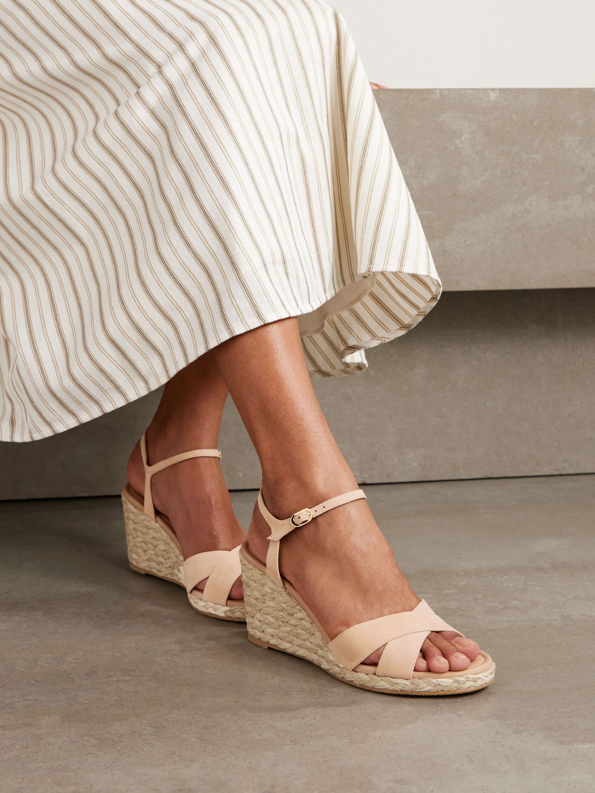 STUART WEITZMAN 