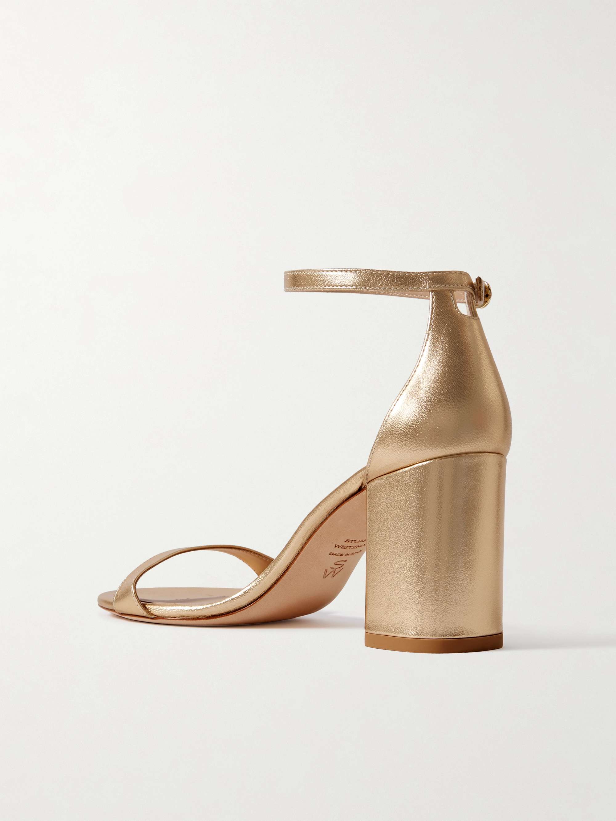 STUART WEITZMAN 
