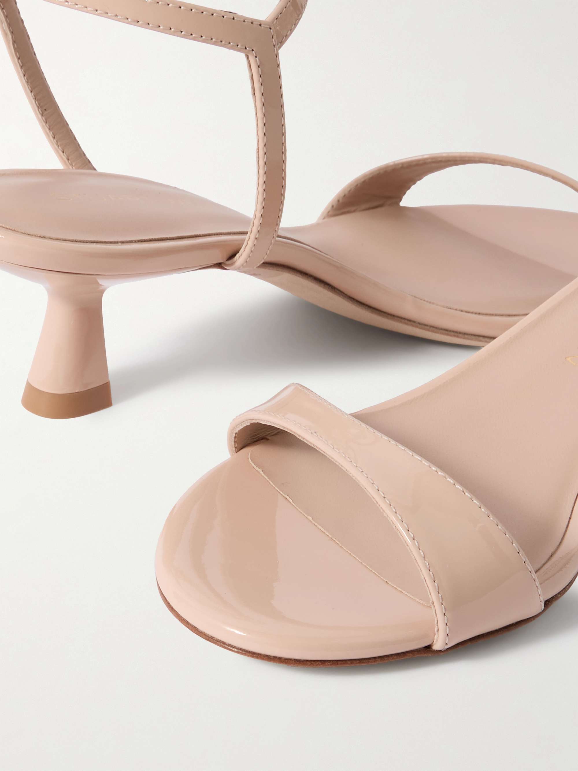 STUART WEITZMAN 