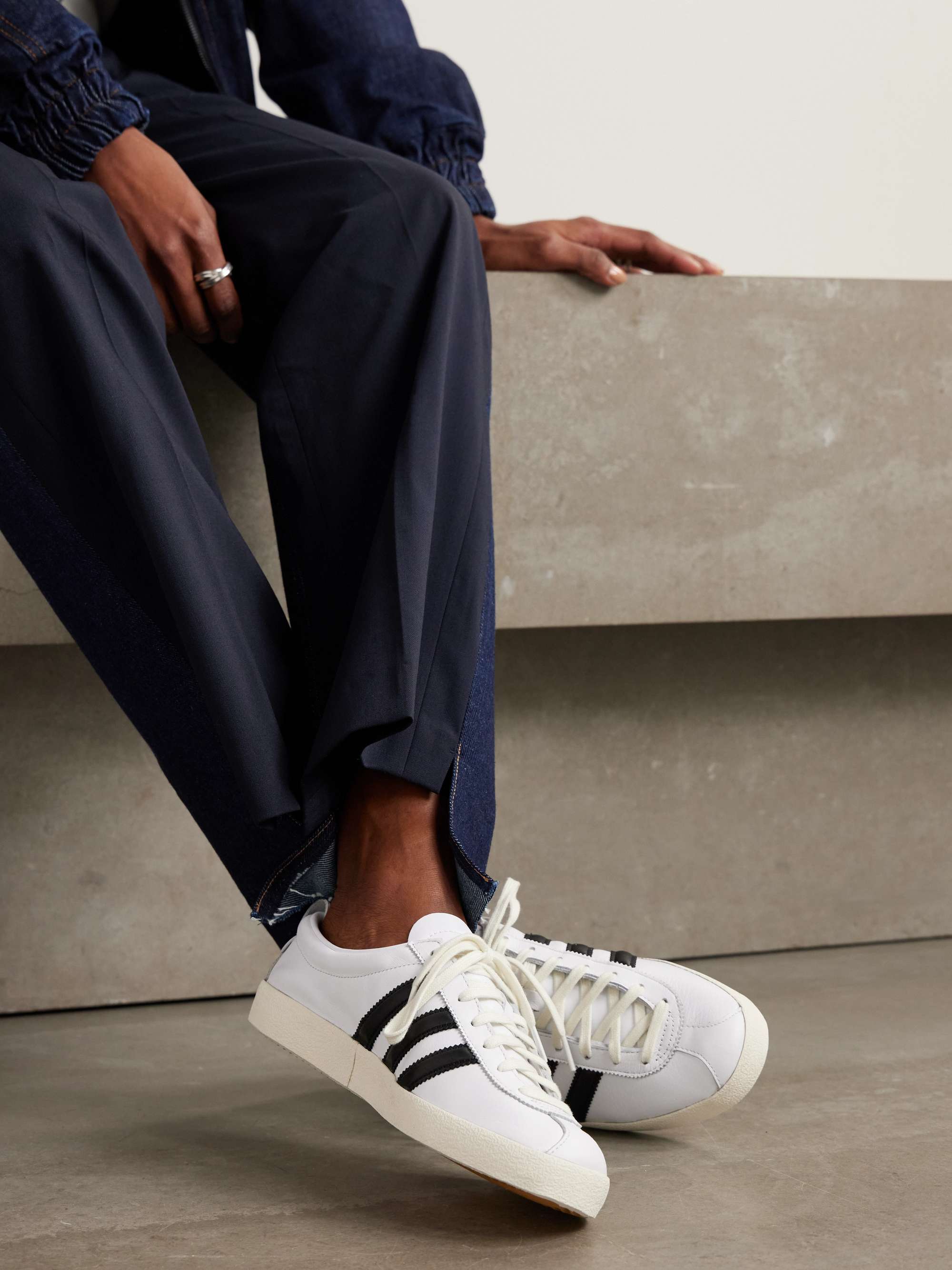 ADIDAS ORIGINALS 