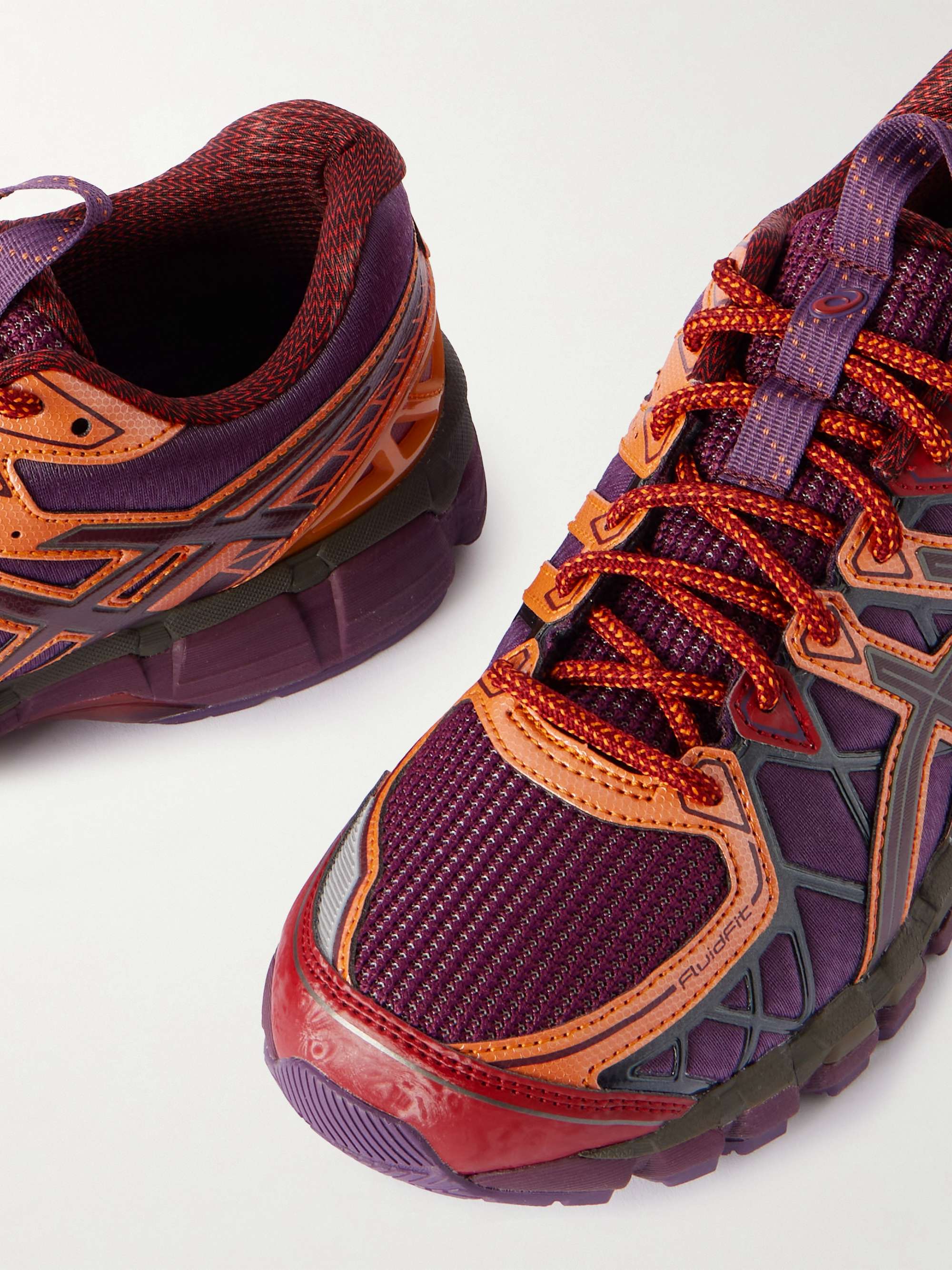 ASICS 