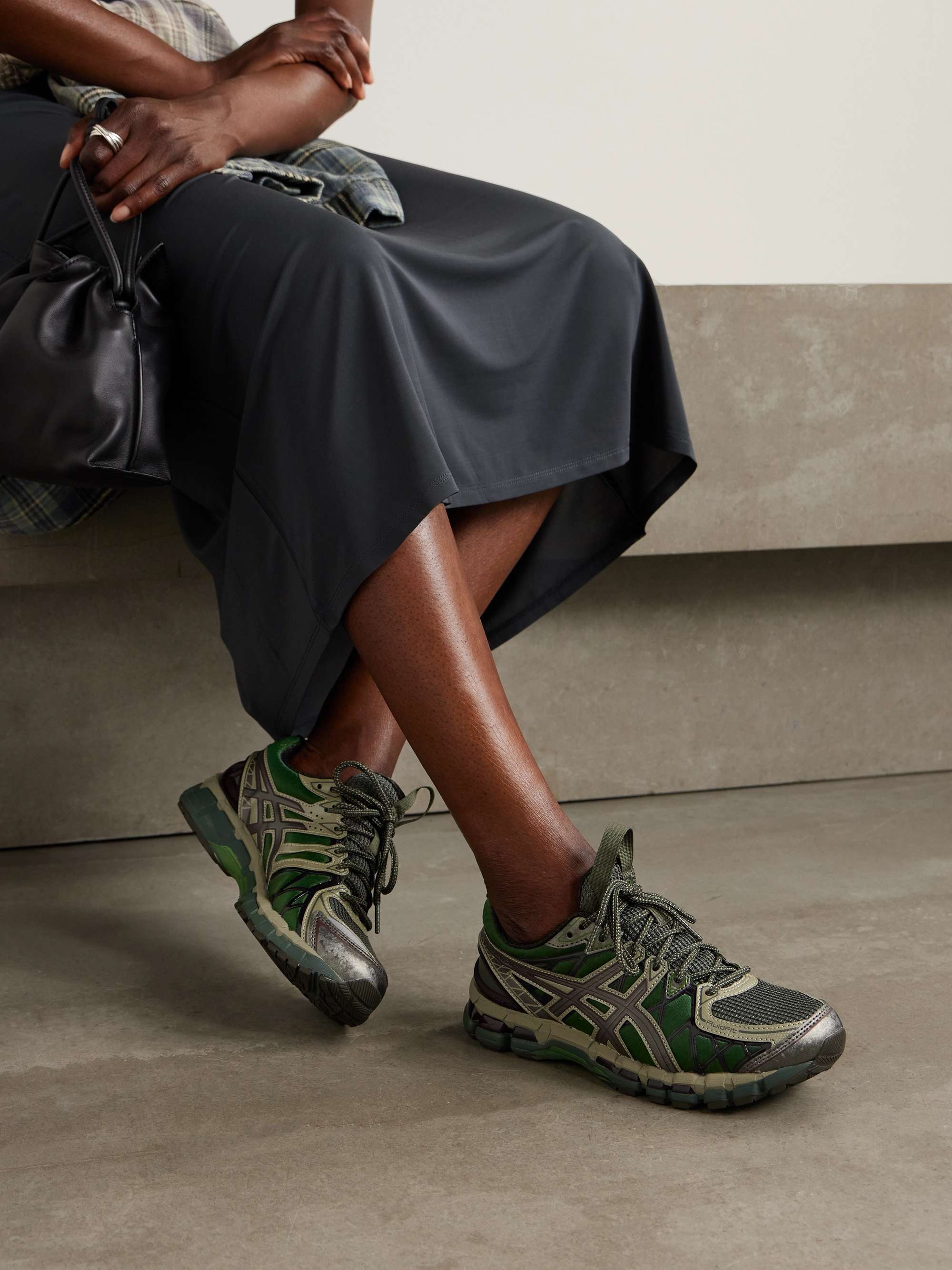 ASICS 