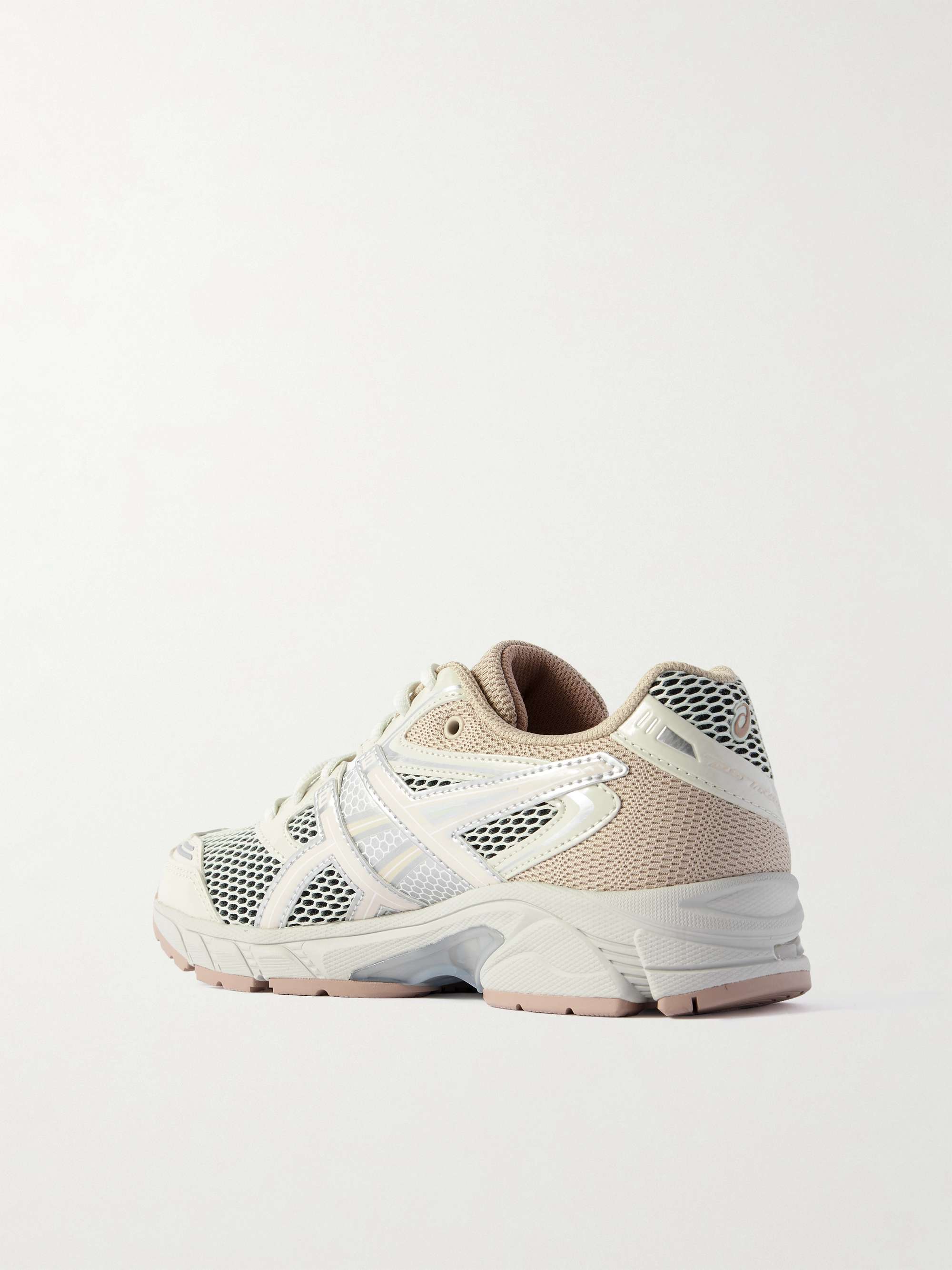 ASICS 