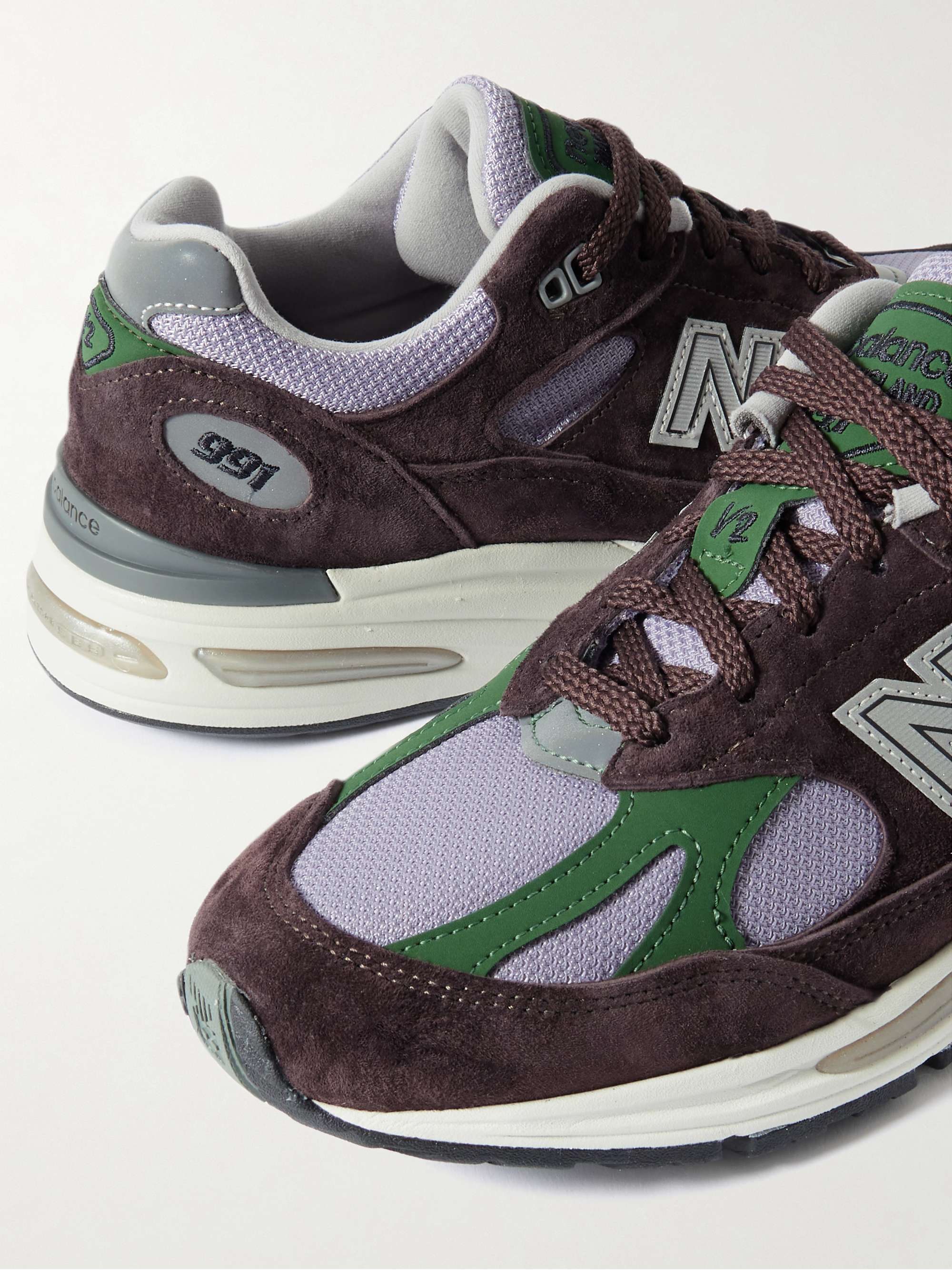NEW BALANCE 