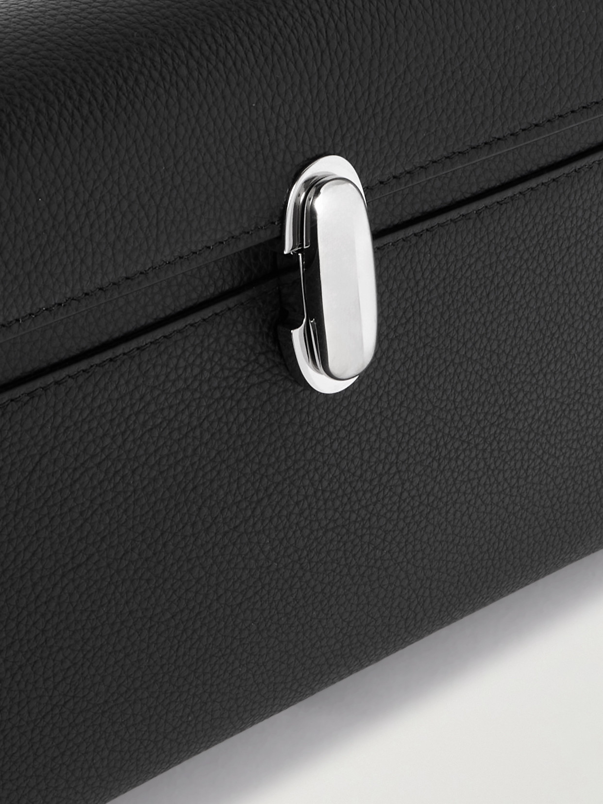 Savette Symmetry Shoulder Bag In Grained Calf Leather In Black