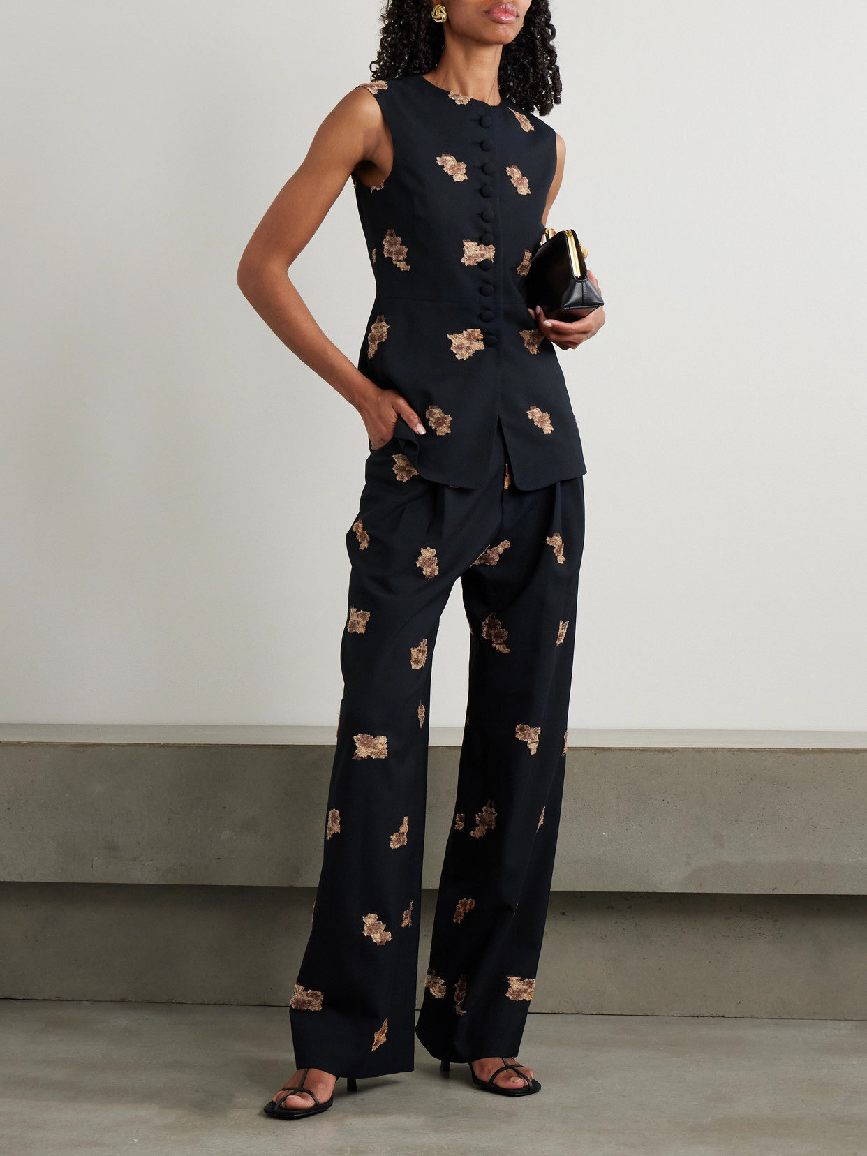 Shop Liberowe Annie Pleated Floral-jacquard Metallic Wool-blend Wide-leg Pants In Black
