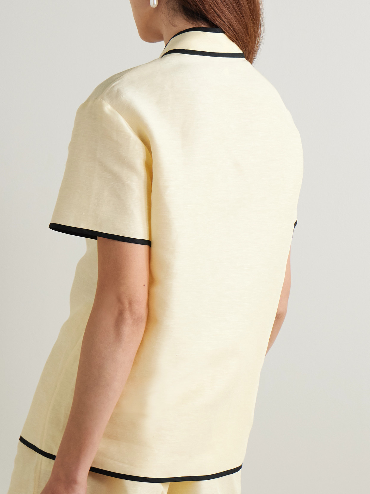 Liberowe Mandarin Linen-blend Blouse In Cream