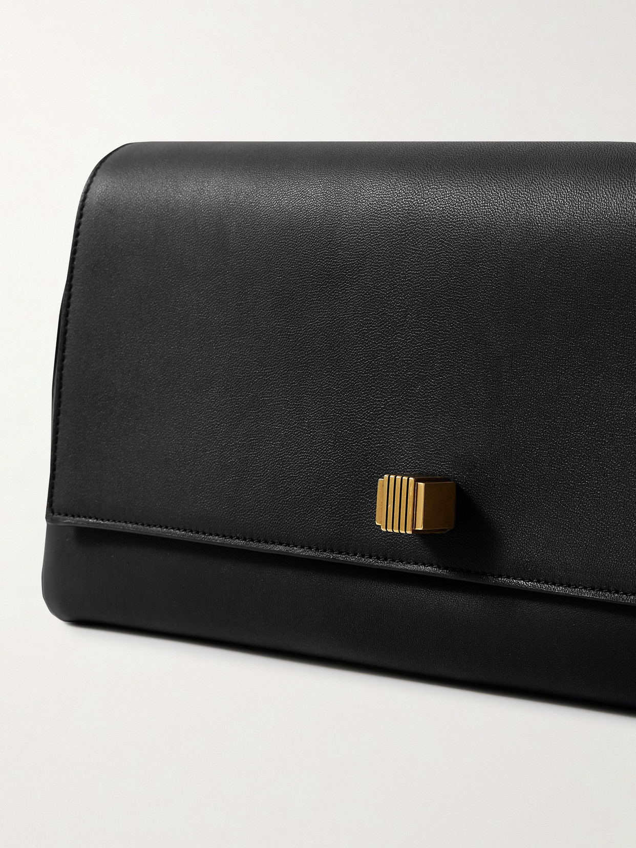 Khaite Audrey Leather Clutch In Black