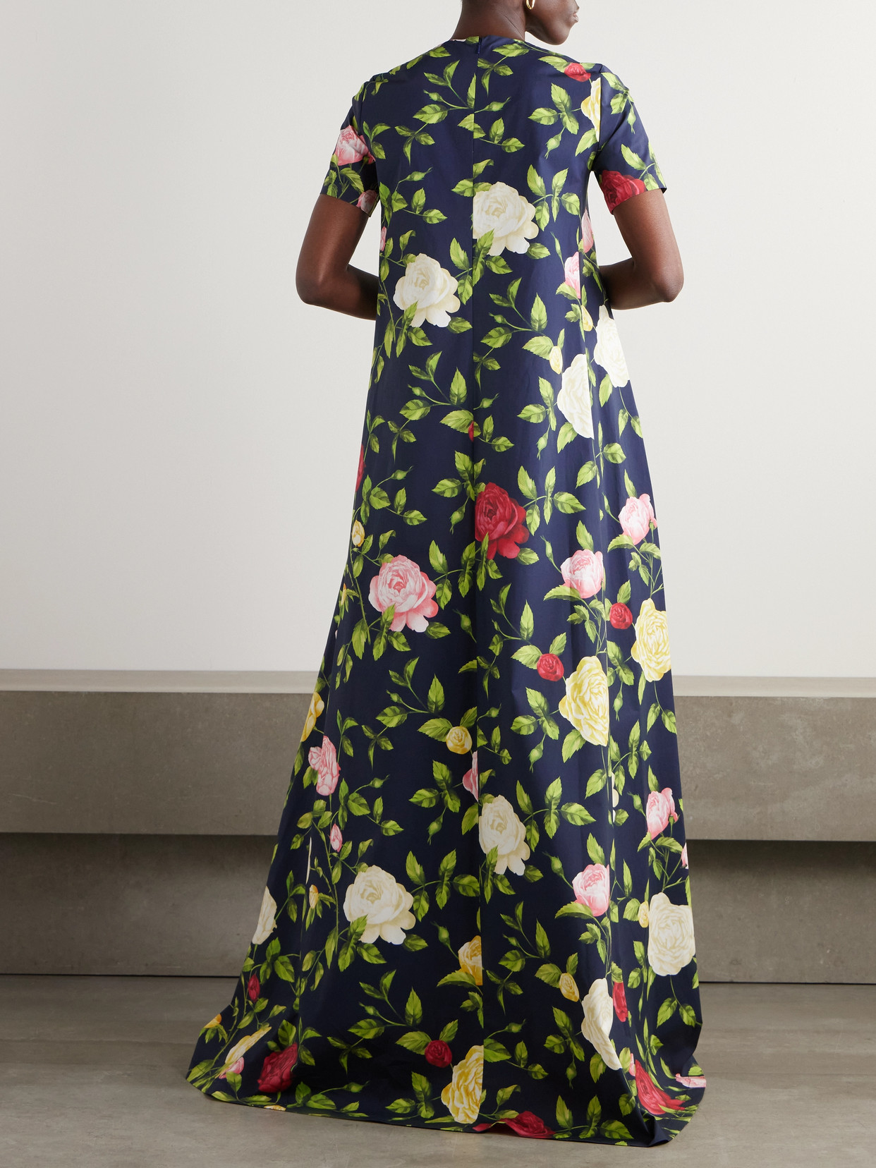 Shop Oscar De La Renta Button-embellished Floral-print Cotton-blend Poplin Gown In Green