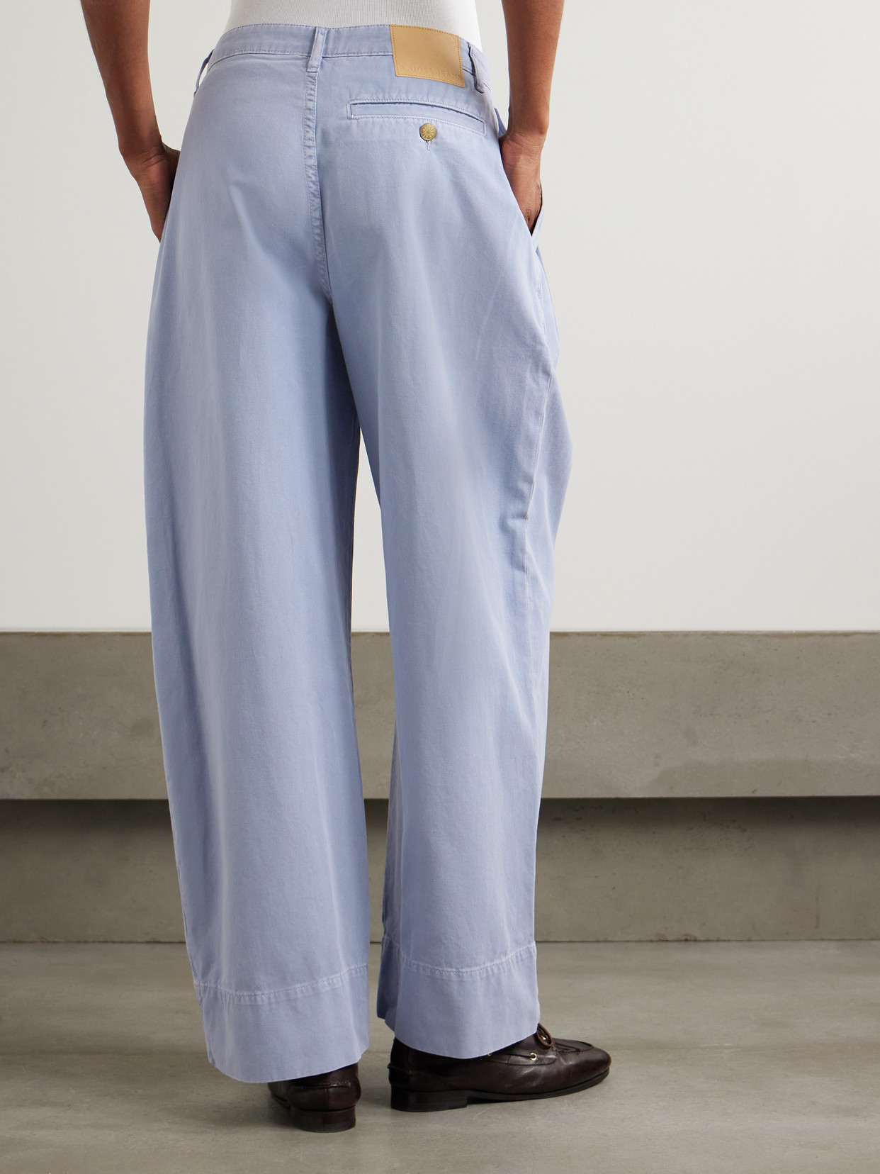 B SIDES MARTIN PLEATED COTTON-TWILL BARREL-LEG PANTS