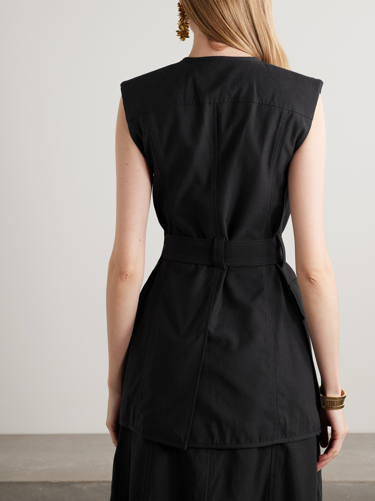 Ulla Johnson Twyla Belted Cotton And Tencel™ Lyocell-blend Twill Vest In Black