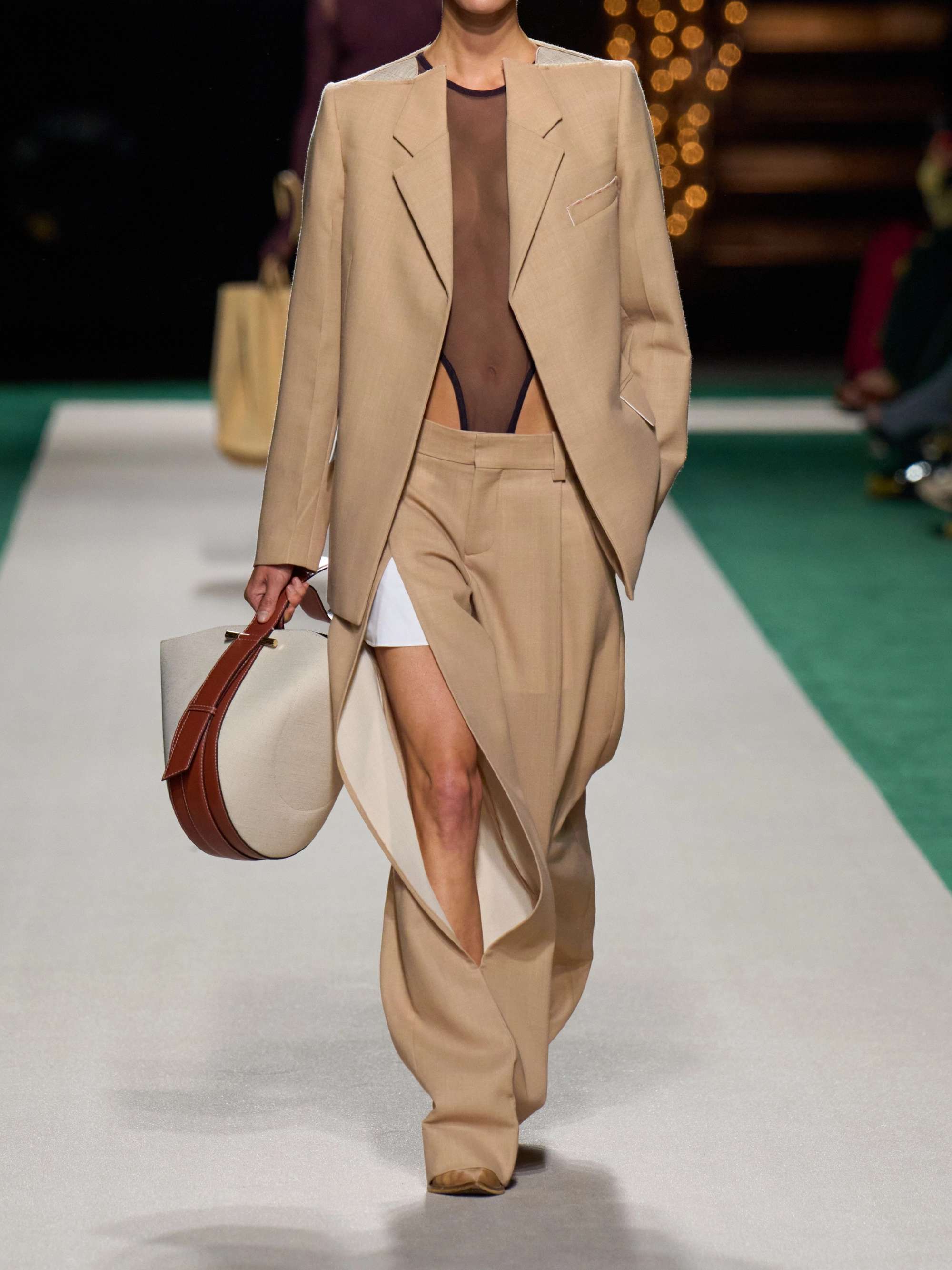 VICTORIA BECKHAM 