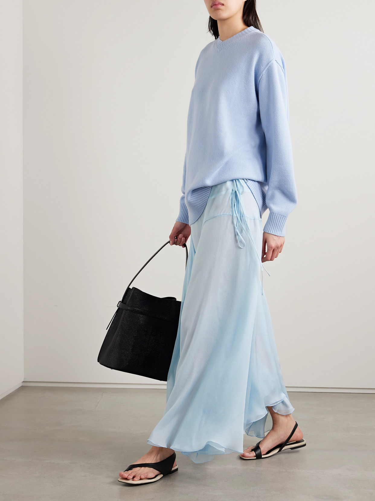 Kallmeyer Alyse Asymmetric Pleated Silk-chiffon Maxi Wrap Skirt In Blue