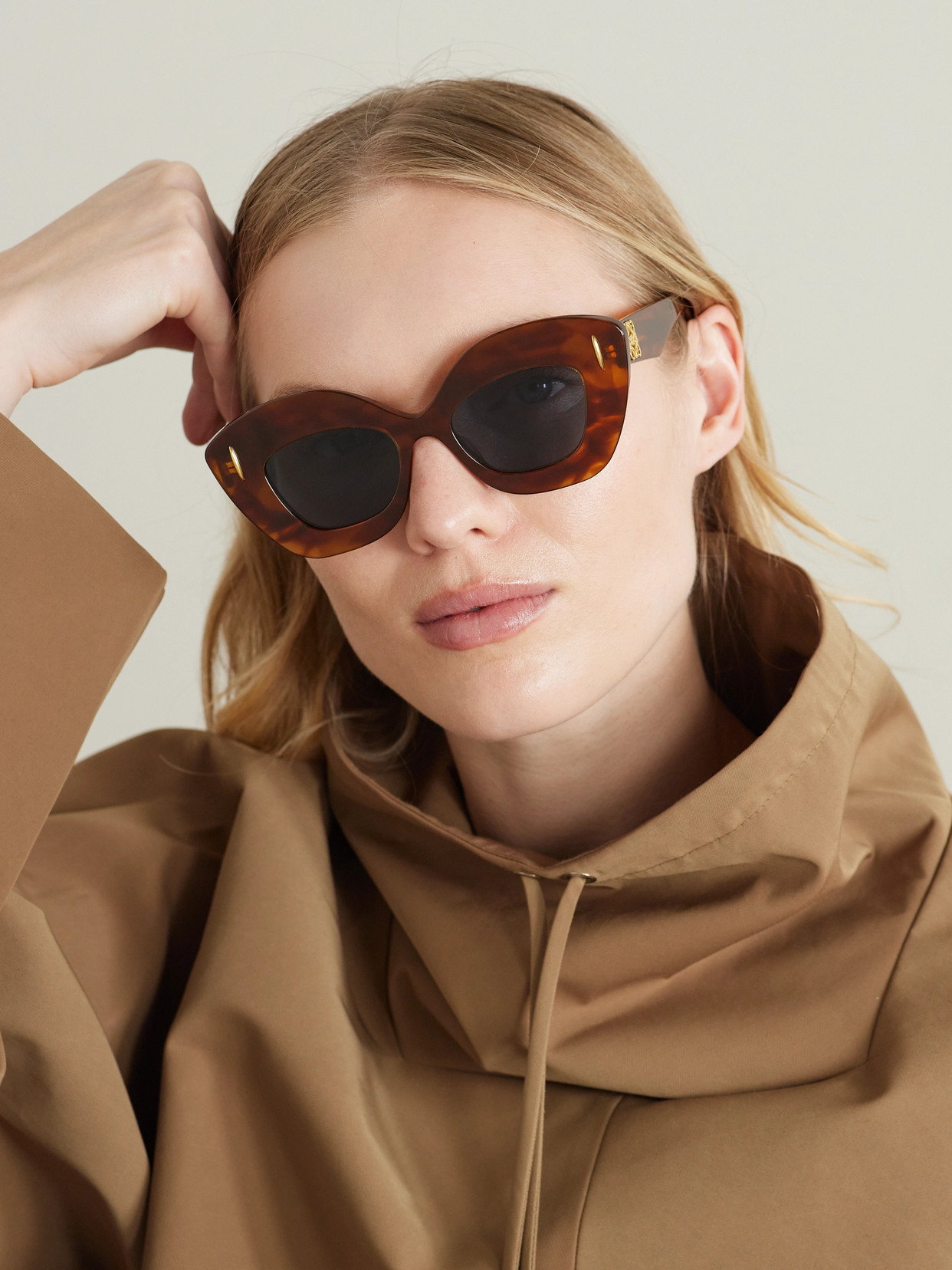 Loewe Oversized Cat-eye Tortoiseshell Acetate Sunglasses In Tortoiseshell