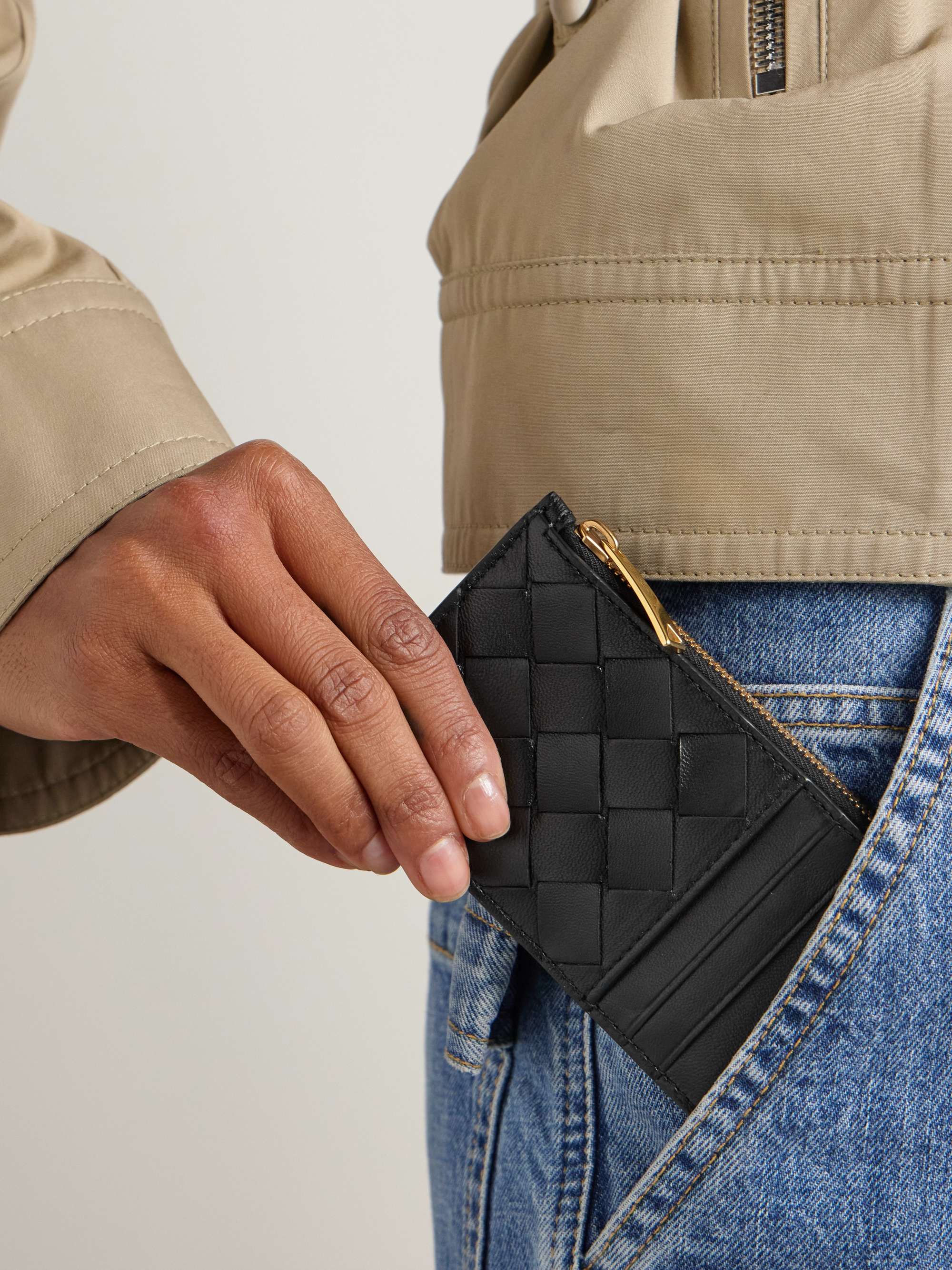 BOTTEGA VENETA Intrecciato leather cardholder