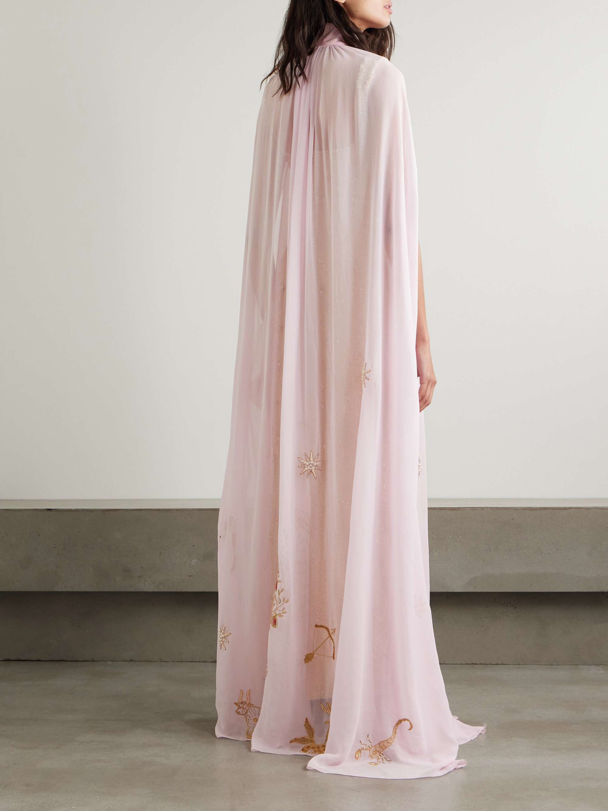 CLIO PEPPIATT 