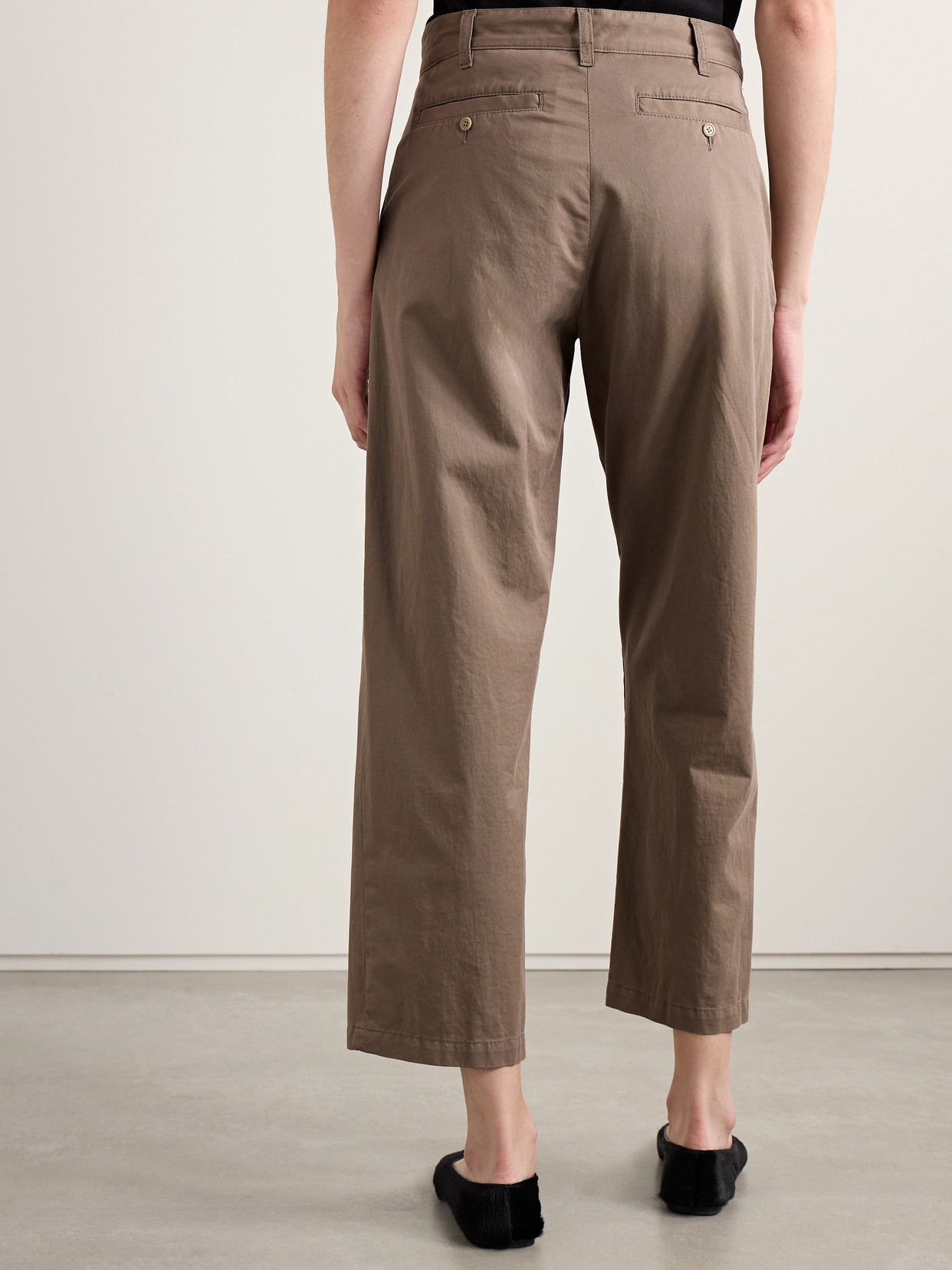 The Row Zalenka Cropped Cotton And Cashmere-blend Twill Straight-leg Pants In Neutral