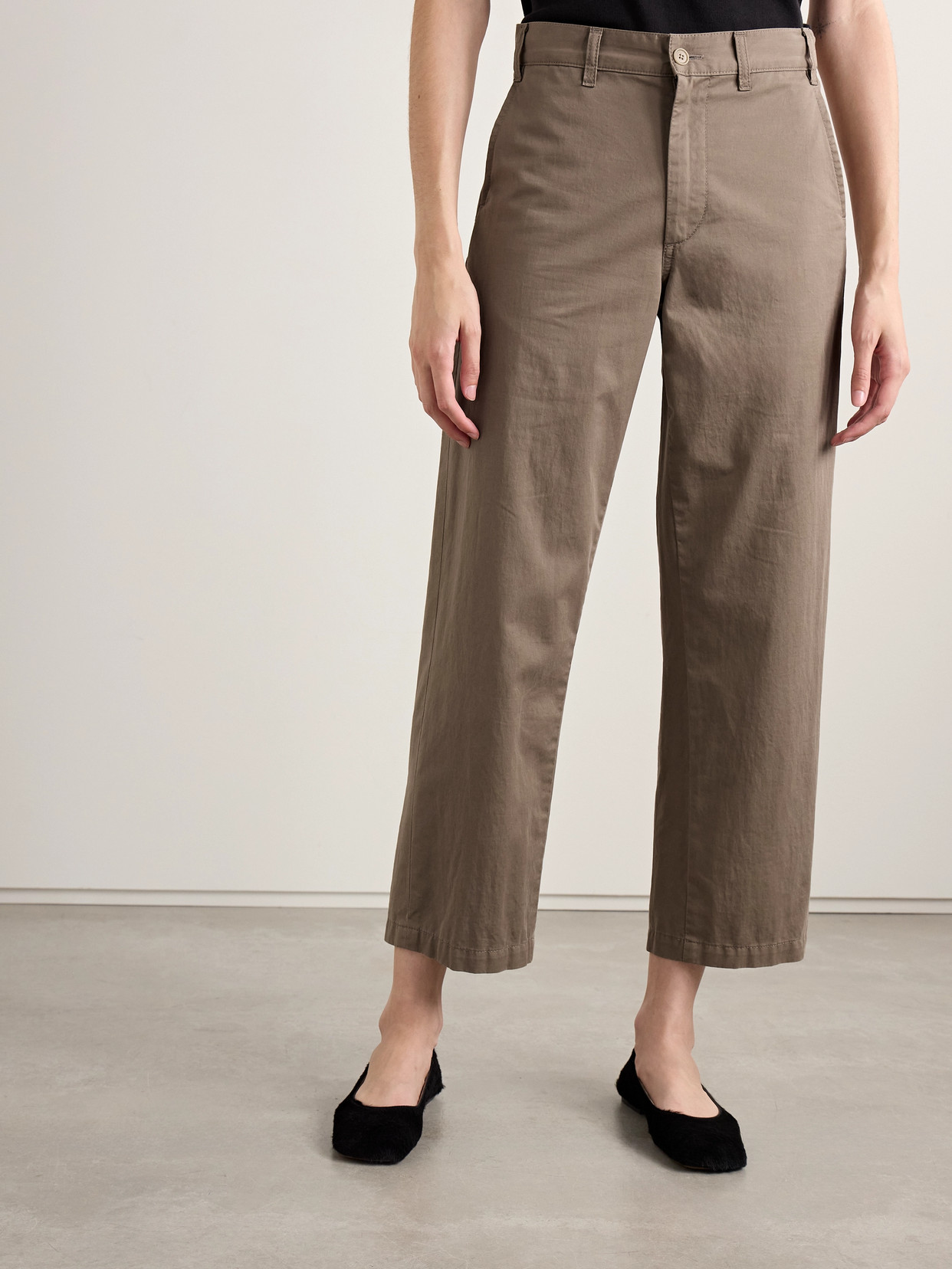 The Row Zalenka Cropped Cotton And Cashmere-blend Twill Straight-leg Pants In Neutral