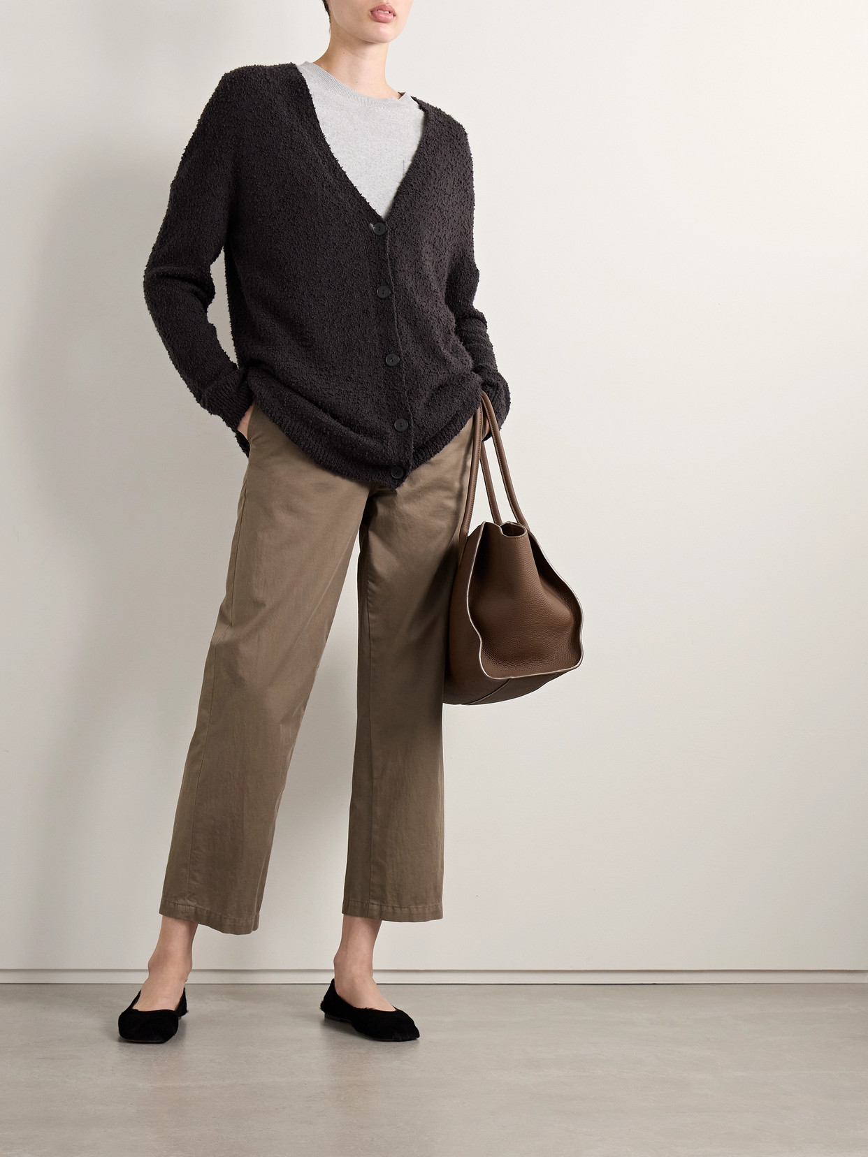 The Row Zalenka Cropped Cotton And Cashmere-blend Twill Straight-leg Pants In Neutral