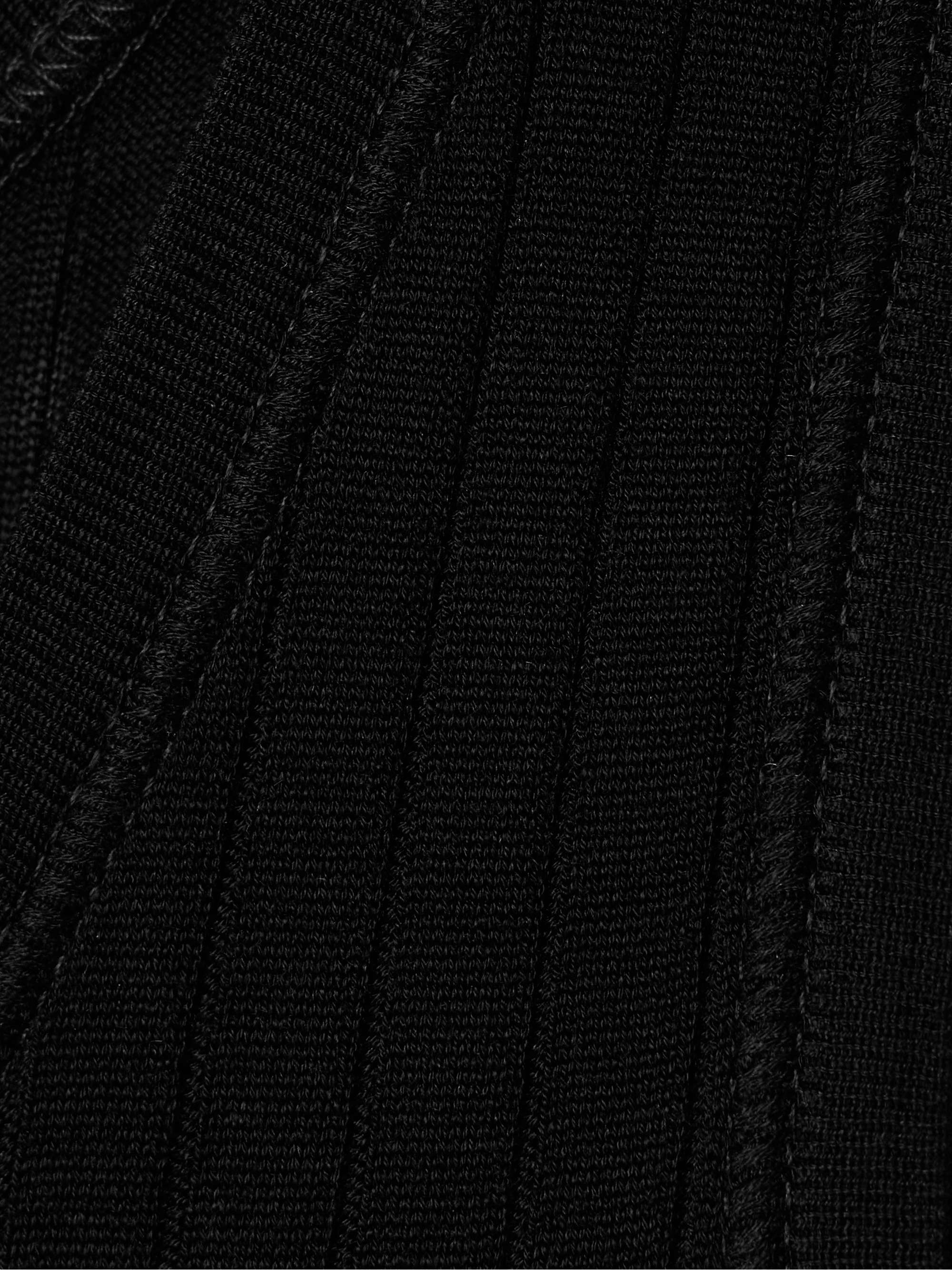 THE ROW 