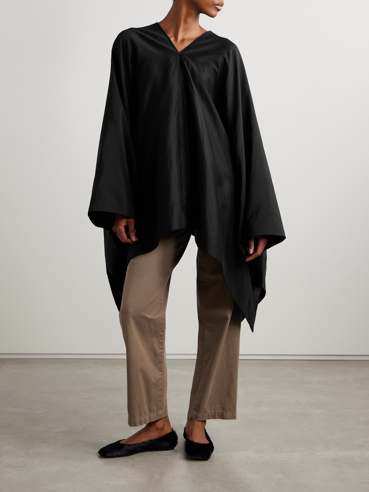 The Row Cedar Oversized Cotton And Silk-blend Poplin Poncho