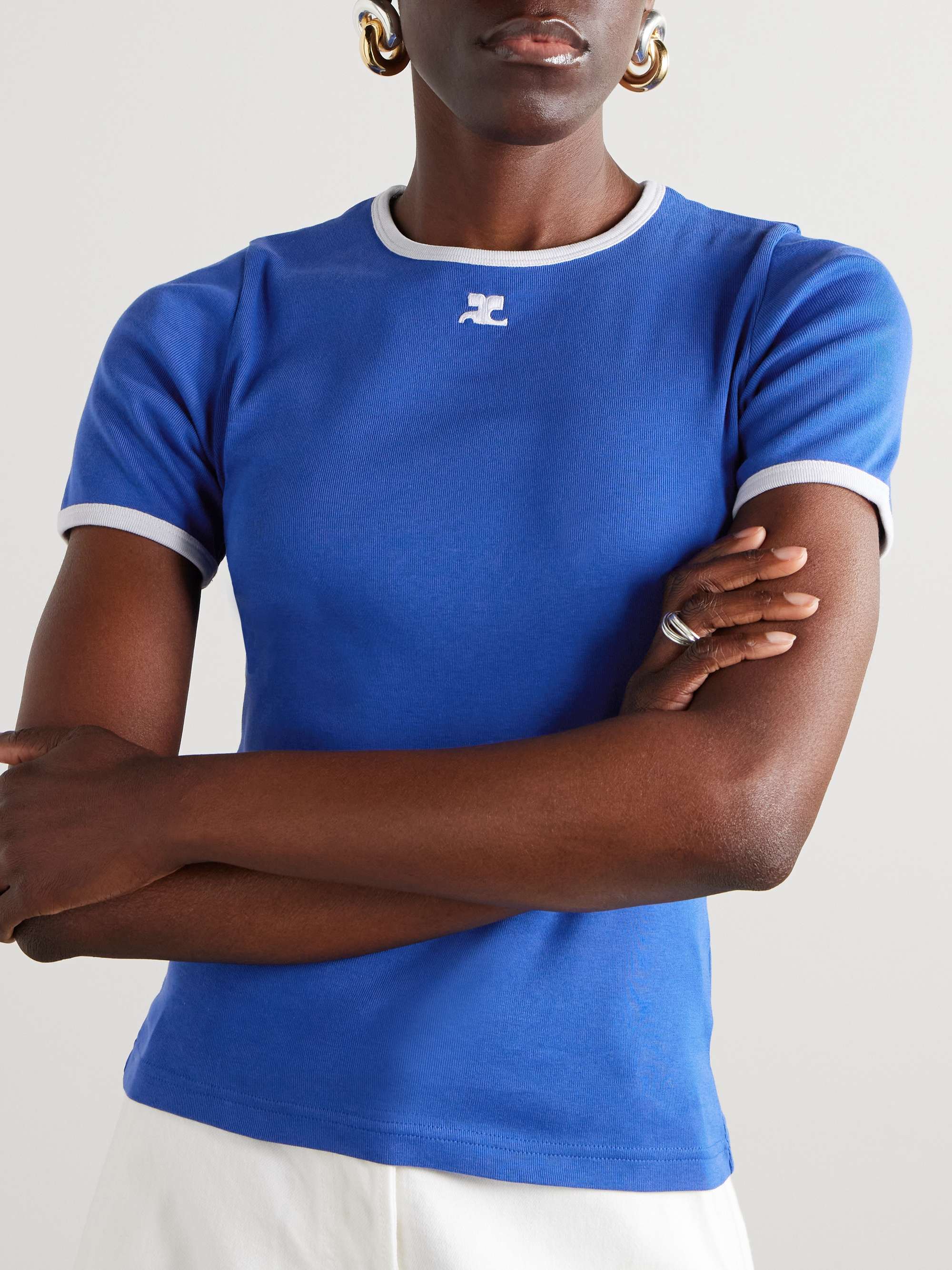 COURRÈGES 