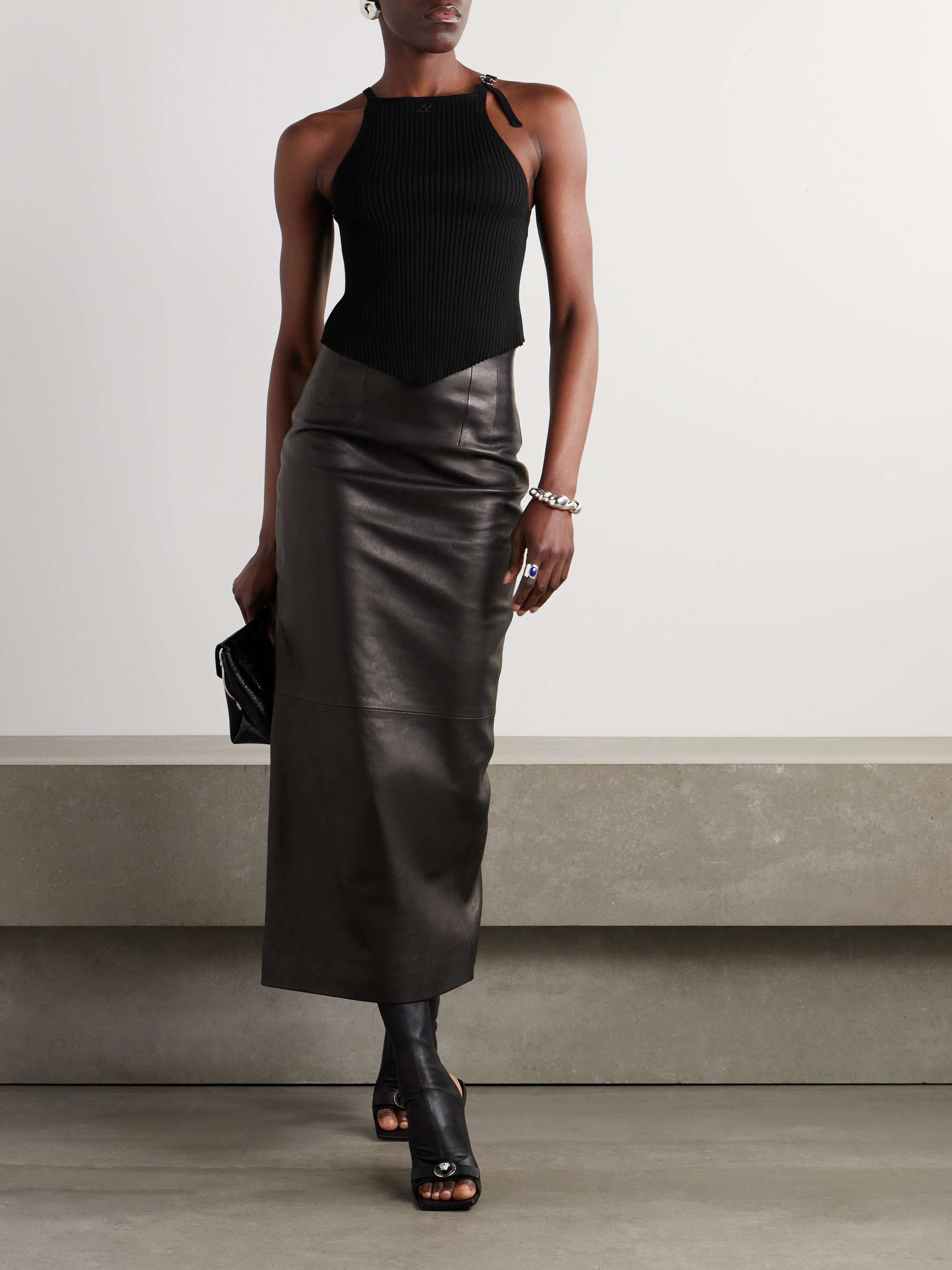 COURRÈGES 