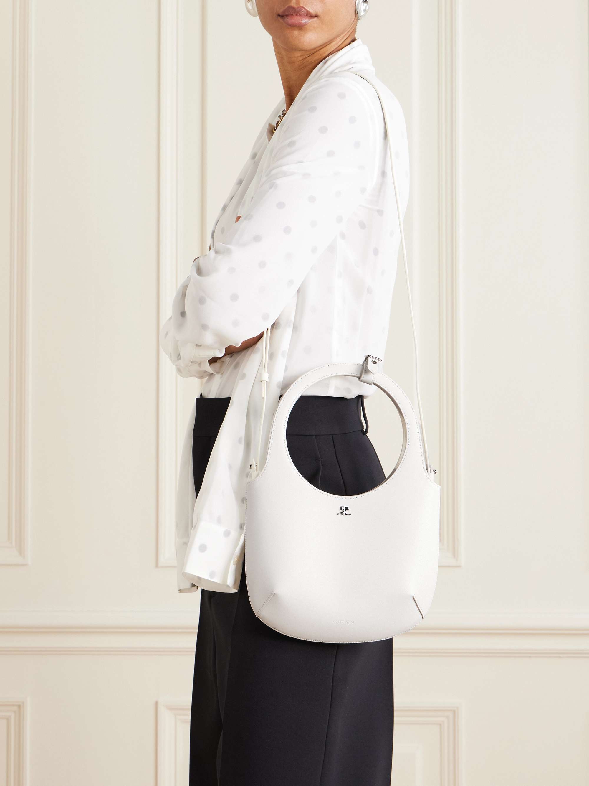 COURRÈGES 