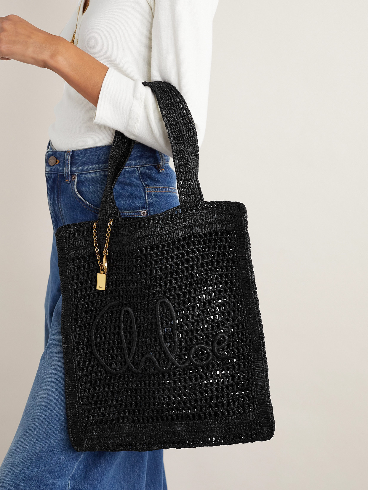 Chloé Women Summer Banana Rafia Tote In Black