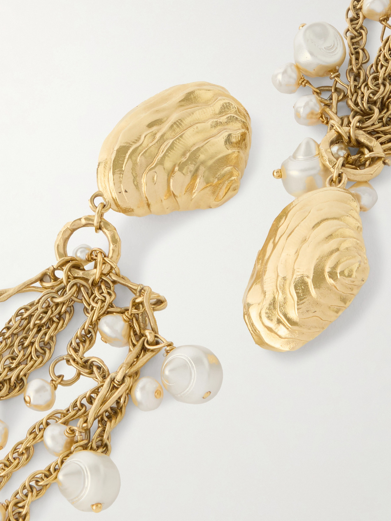 Chloé Gold-tone Shell Pearl Drop Earrings In Vintage Gold