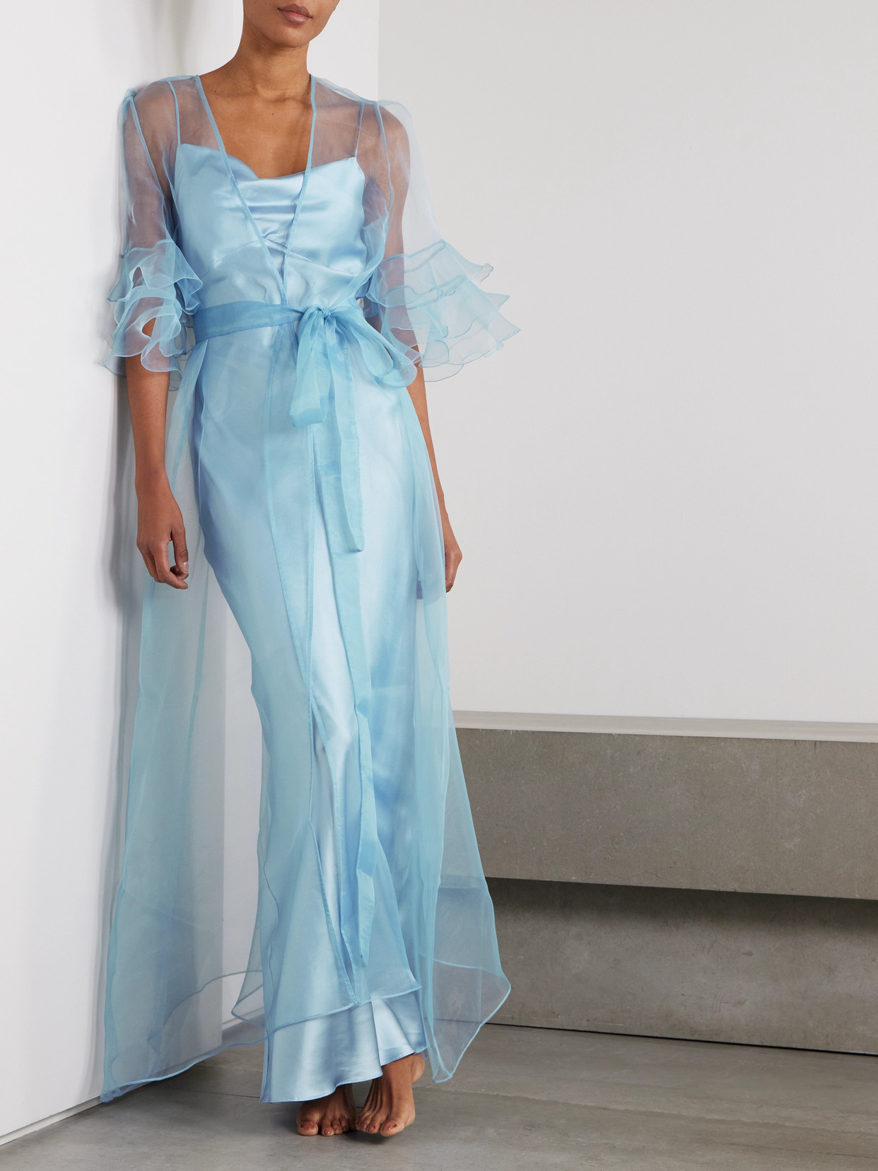 Rosamosario Ricca Ruffled Silk-organza Robe In Blue