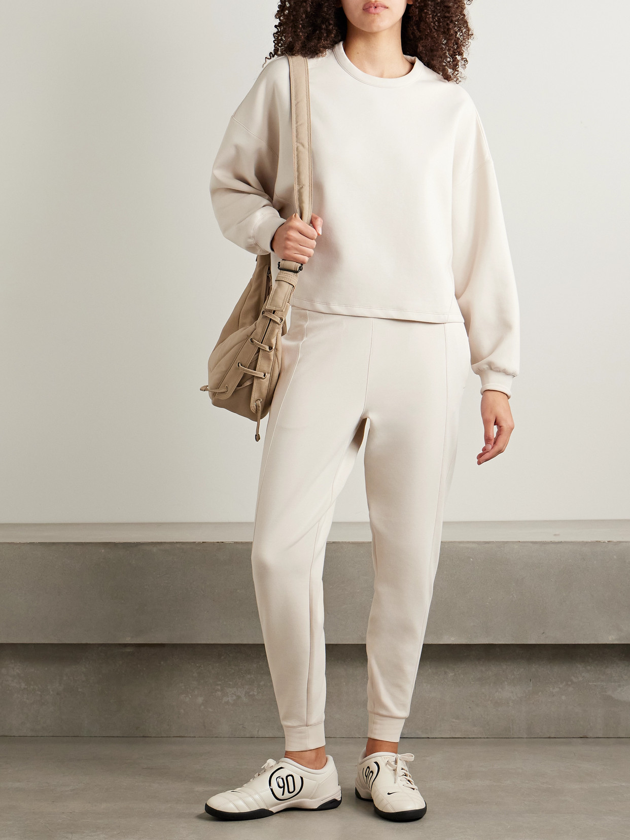 Nike 24.7 Impossiblysoft Dri-fit Sweatshirt In Neutrals