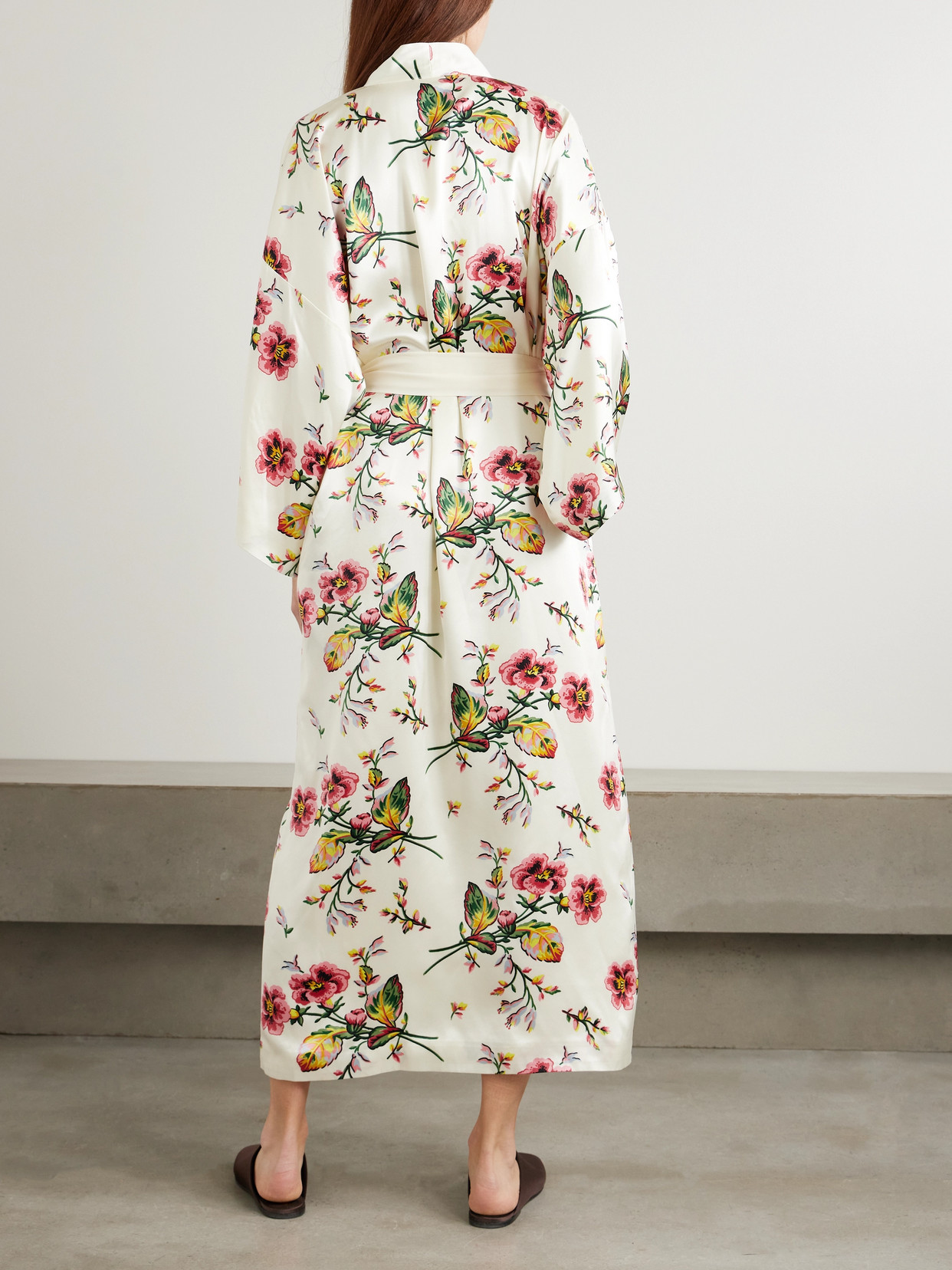 OLIVIA VON HALLE QUEENIE BELTED FLORAL-PRINT SILK-SATIN ROBE 
