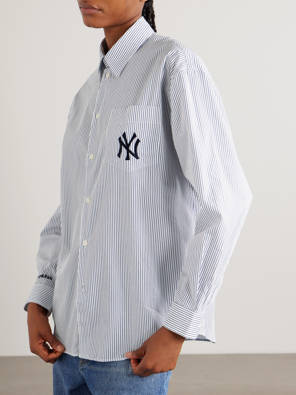 Sporty And Rich + New York Yankees Serif Embroidered Striped Cotton-poplin Shirt In White
