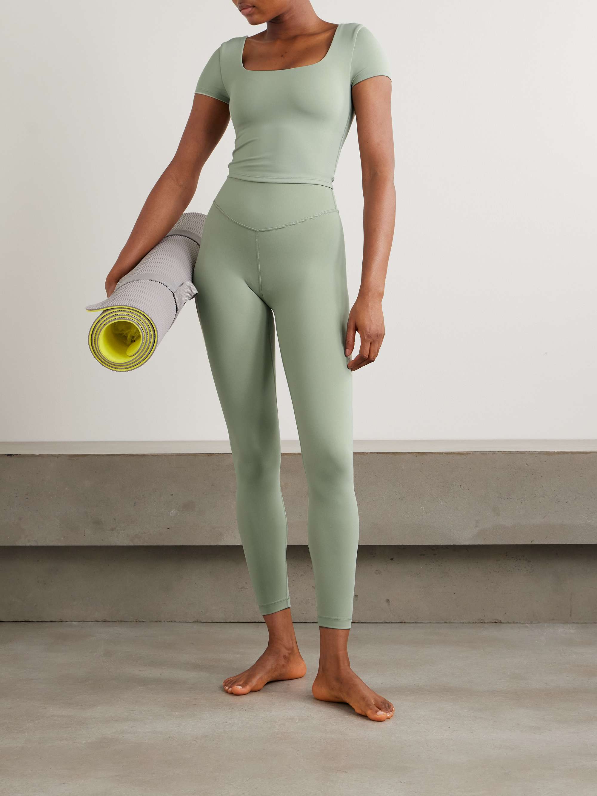 LULULEMON 