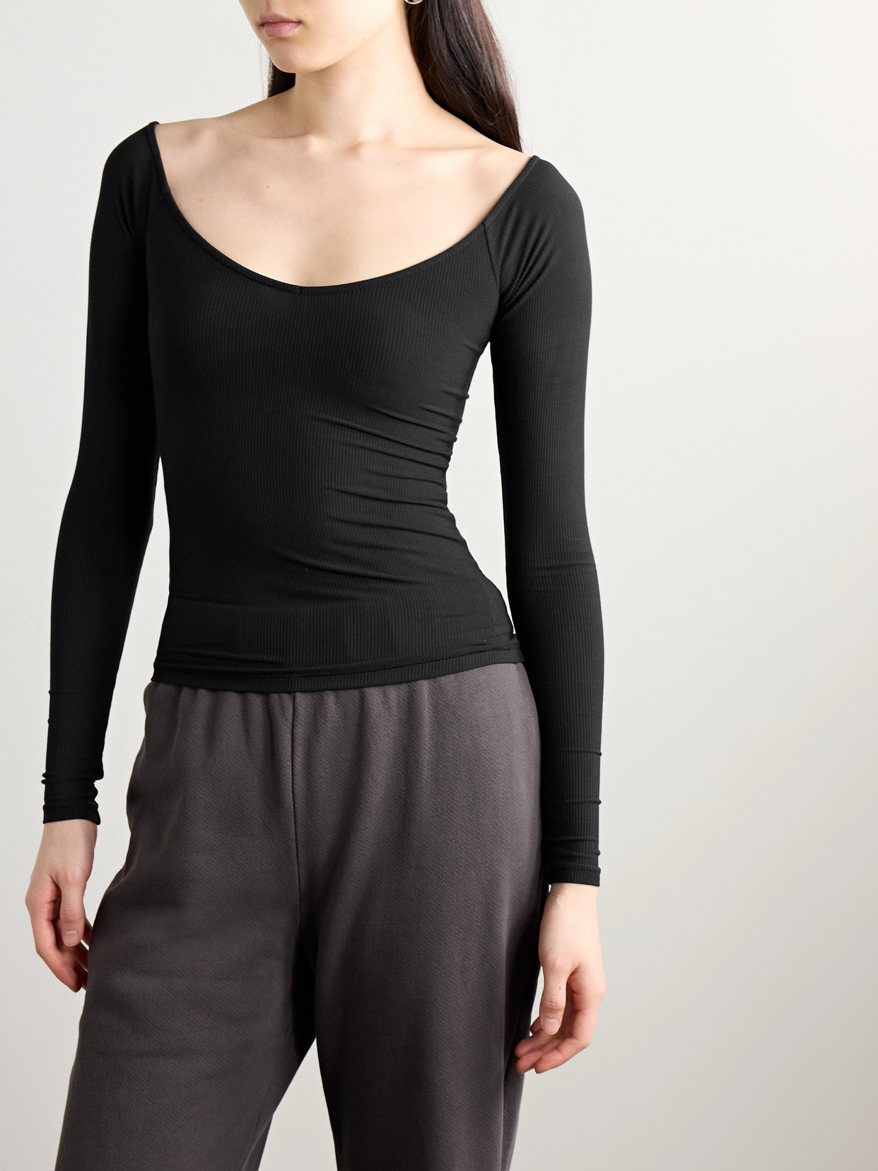SKIMS SOFT LOUNGE OFF THE SHOULDER TOP