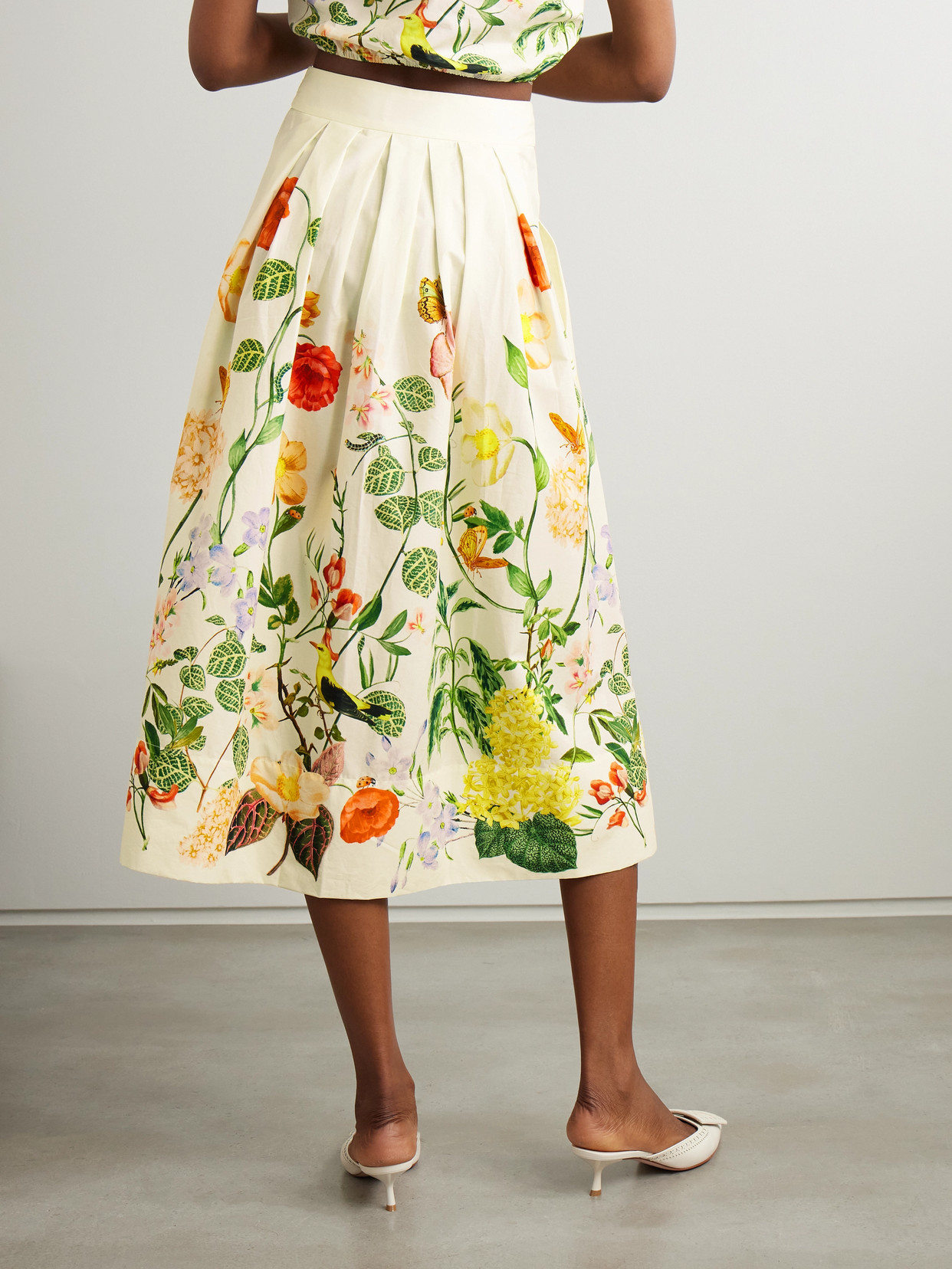 Shop Cara Cara Marge Button-embellished Floral-print Pleated Cotton-poplin Midi Skirt In Cream